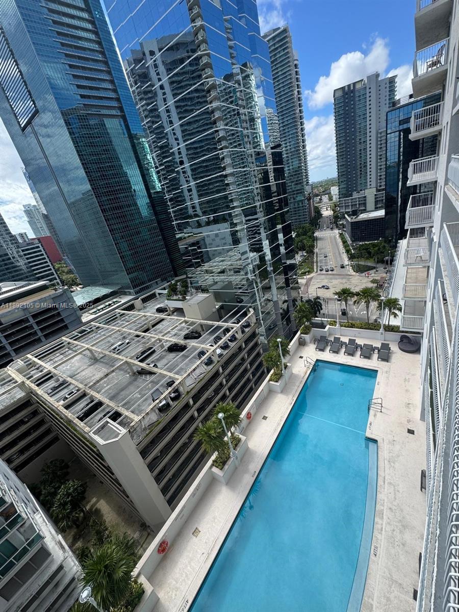 THE CLUB AT BRICKELL BAY - Residential