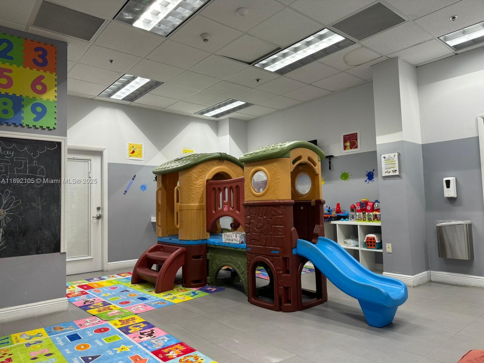 THE CLUB AT BRICKELL BAY - Residential