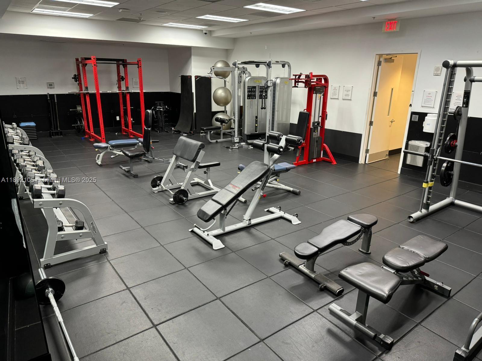 THE CLUB AT BRICKELL BAY - Residential