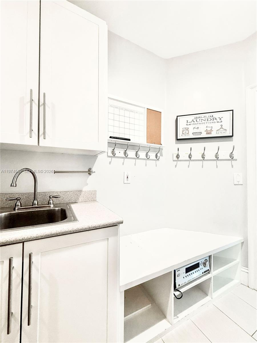 SECTOR 6 - Residential Lease