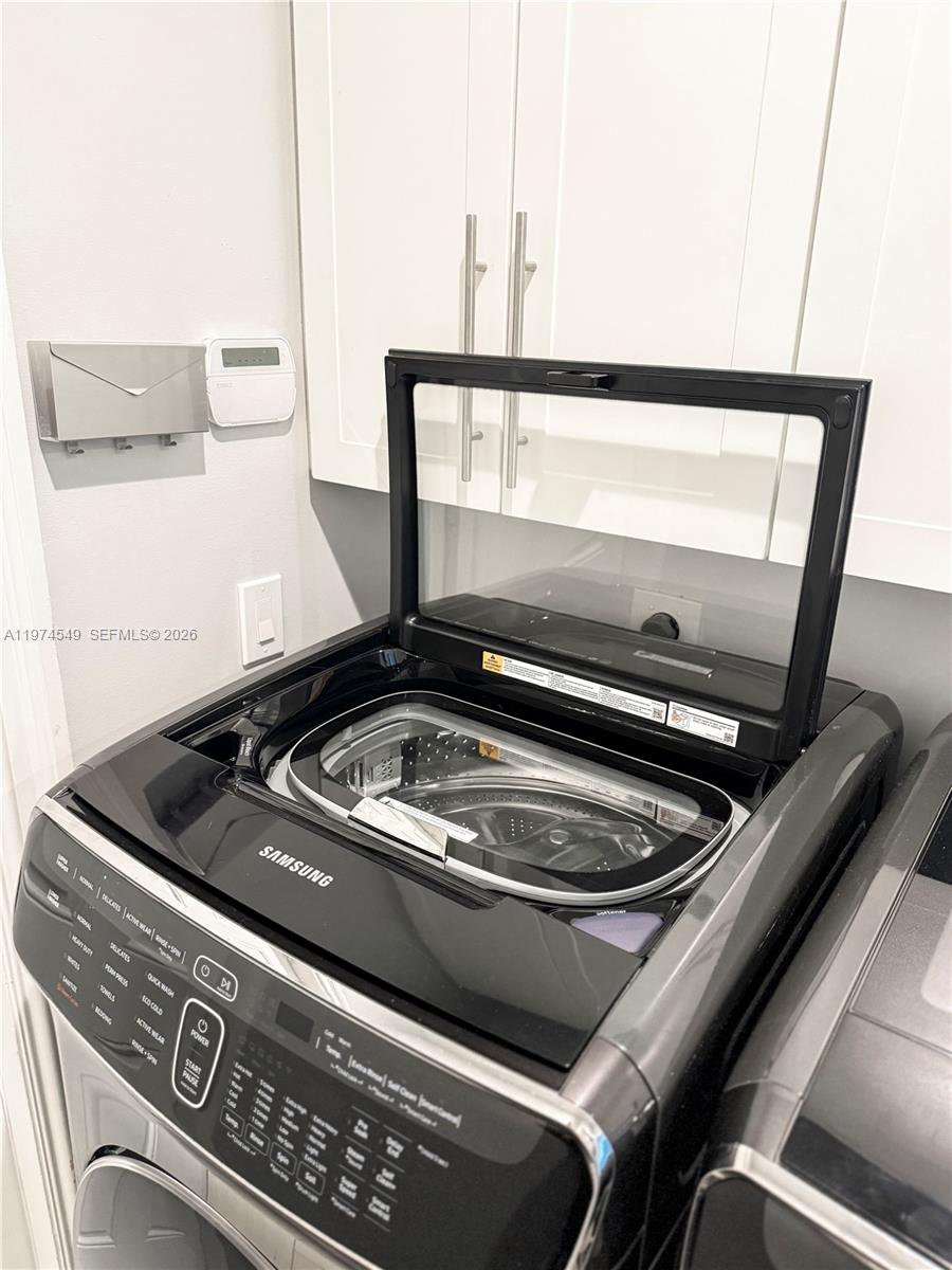 SECTOR 6 - Residential Lease