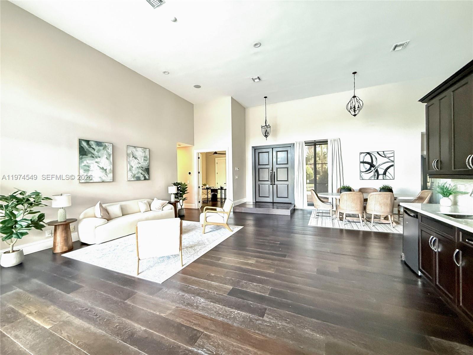 SECTOR 6 - Residential Lease