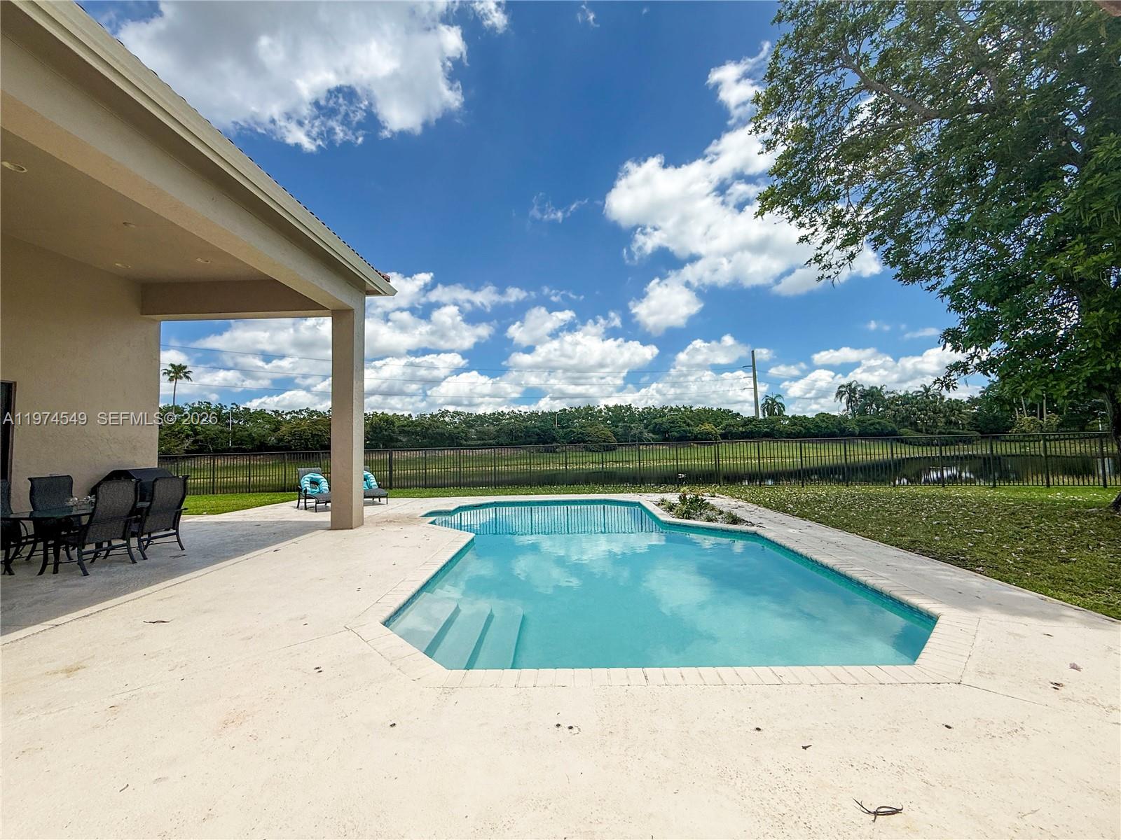 SECTOR 6 - Residential Lease