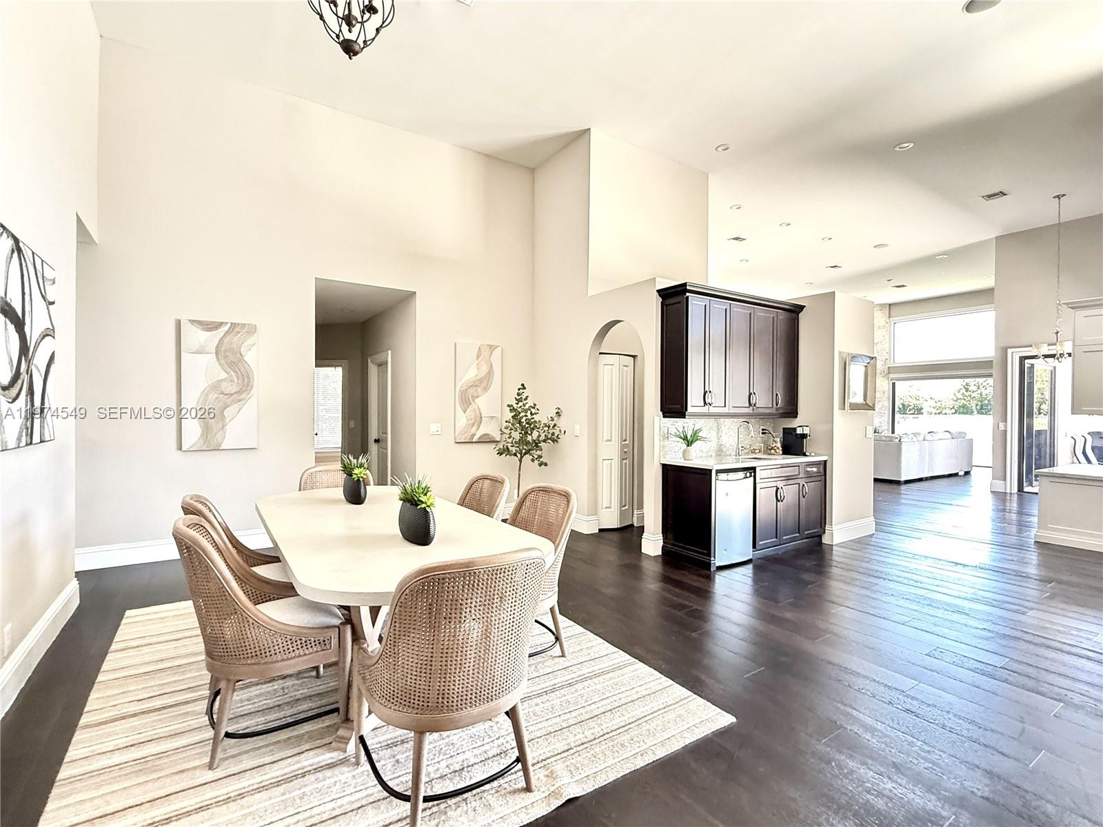 SECTOR 6 - Residential Lease