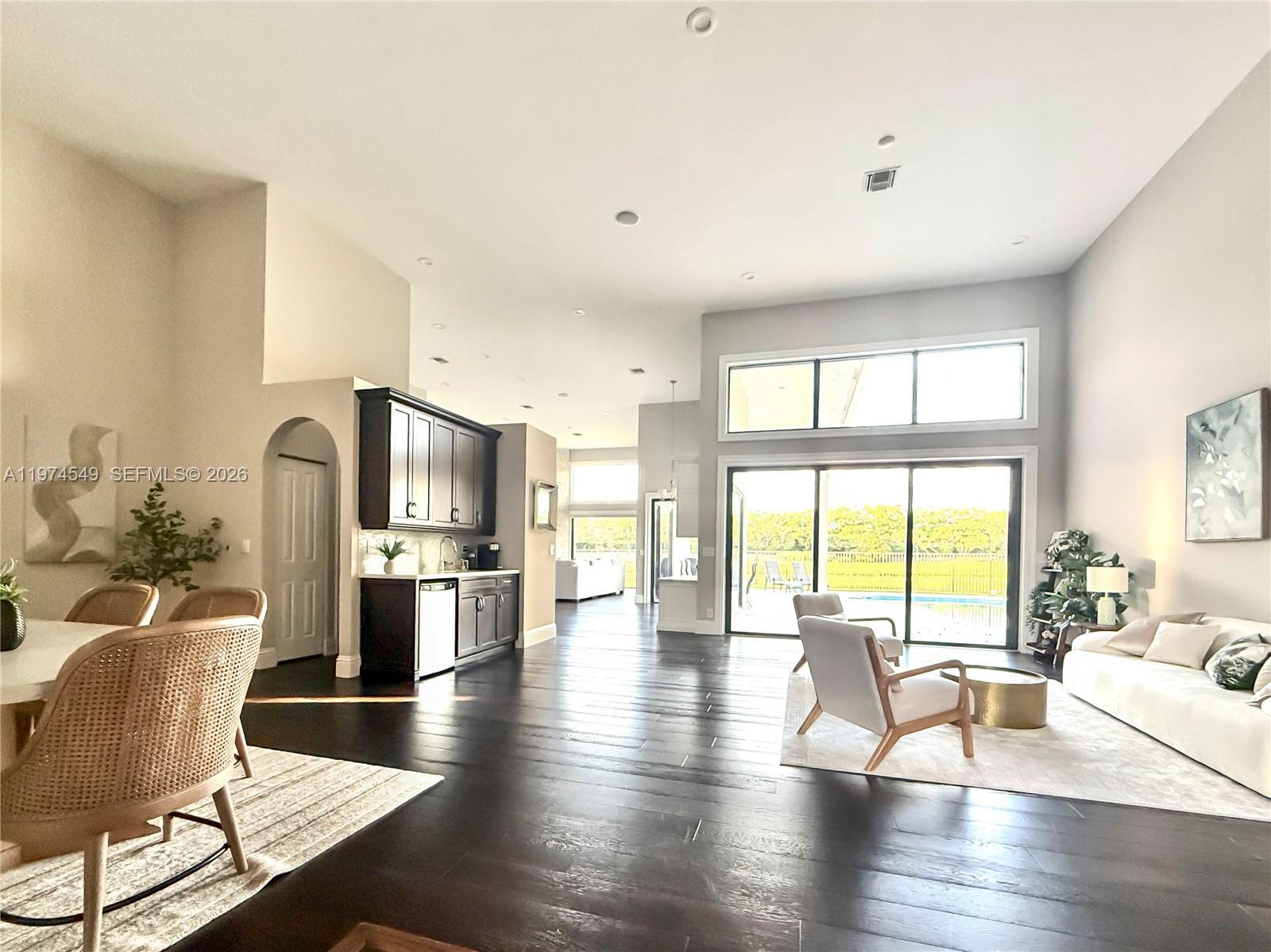 SECTOR 6 - Residential Lease