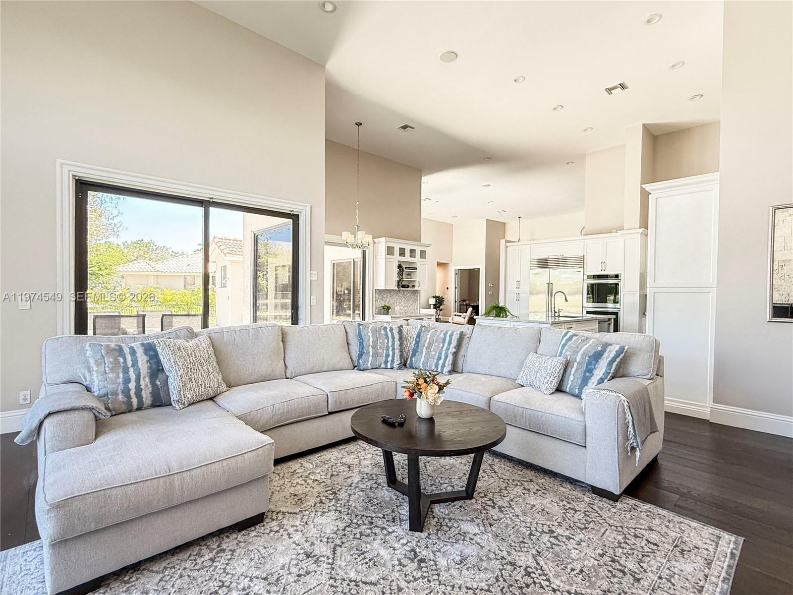 SECTOR 6 - Residential Lease