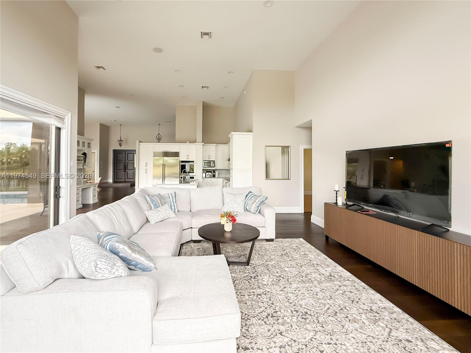 SECTOR 6 - Residential Lease