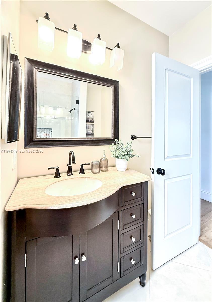 SECTOR 6 - Residential Lease