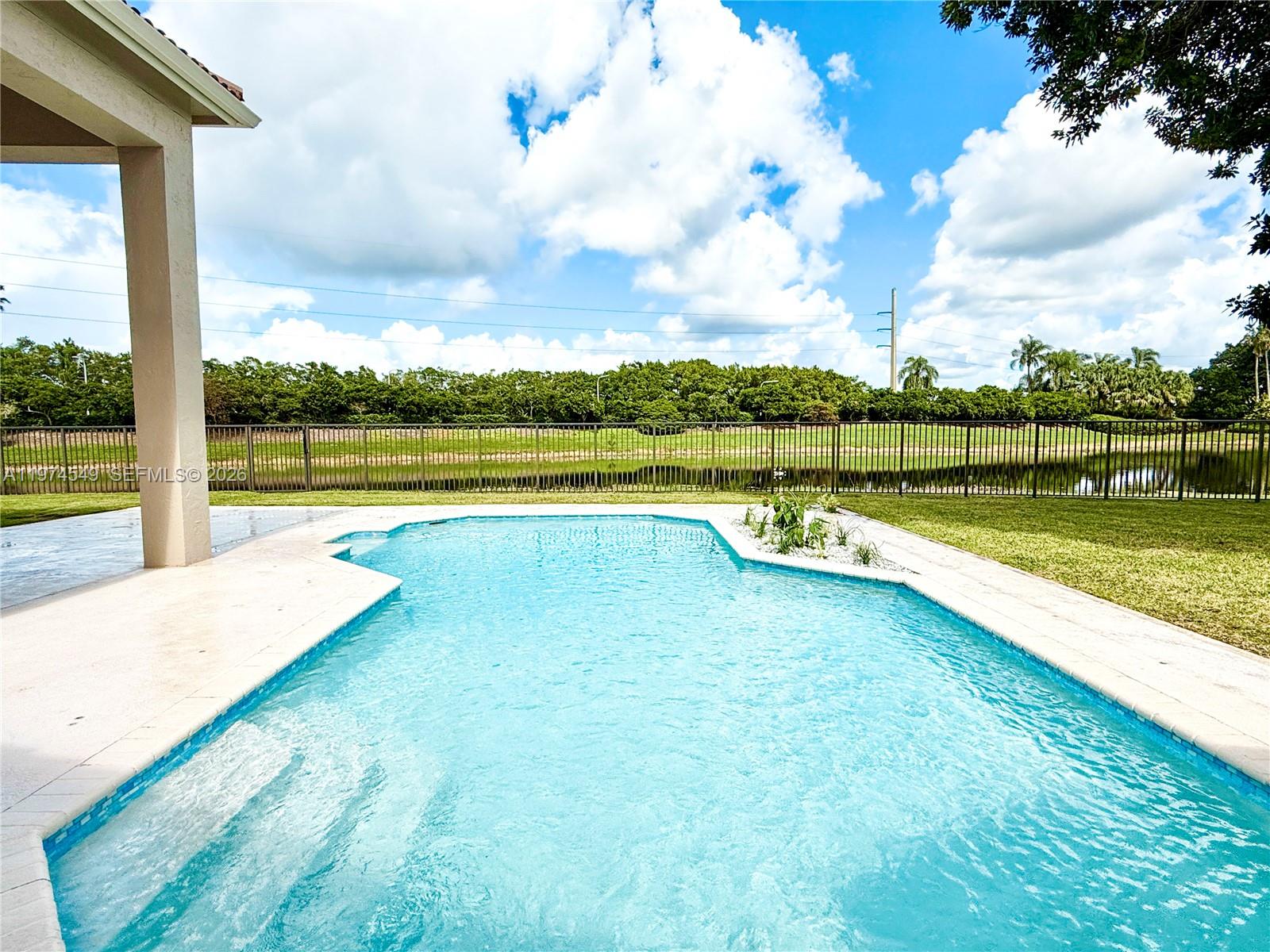 SECTOR 6 - Residential Lease