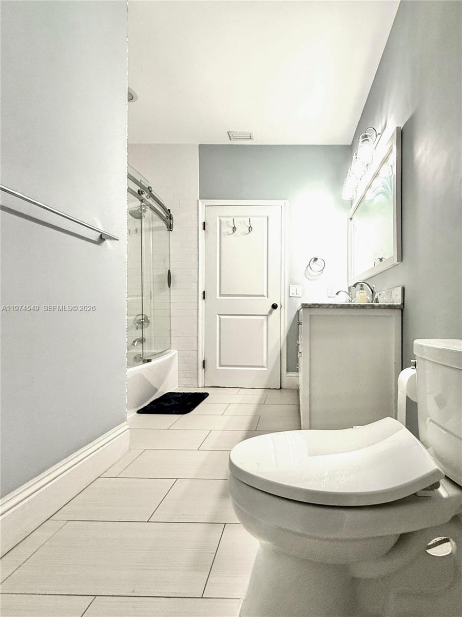 SECTOR 6 - Residential Lease