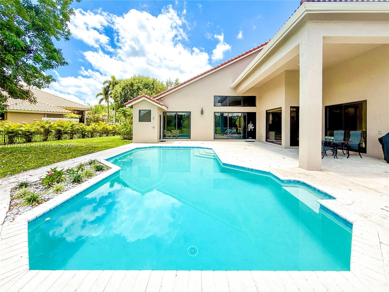 SECTOR 6 - Residential Lease