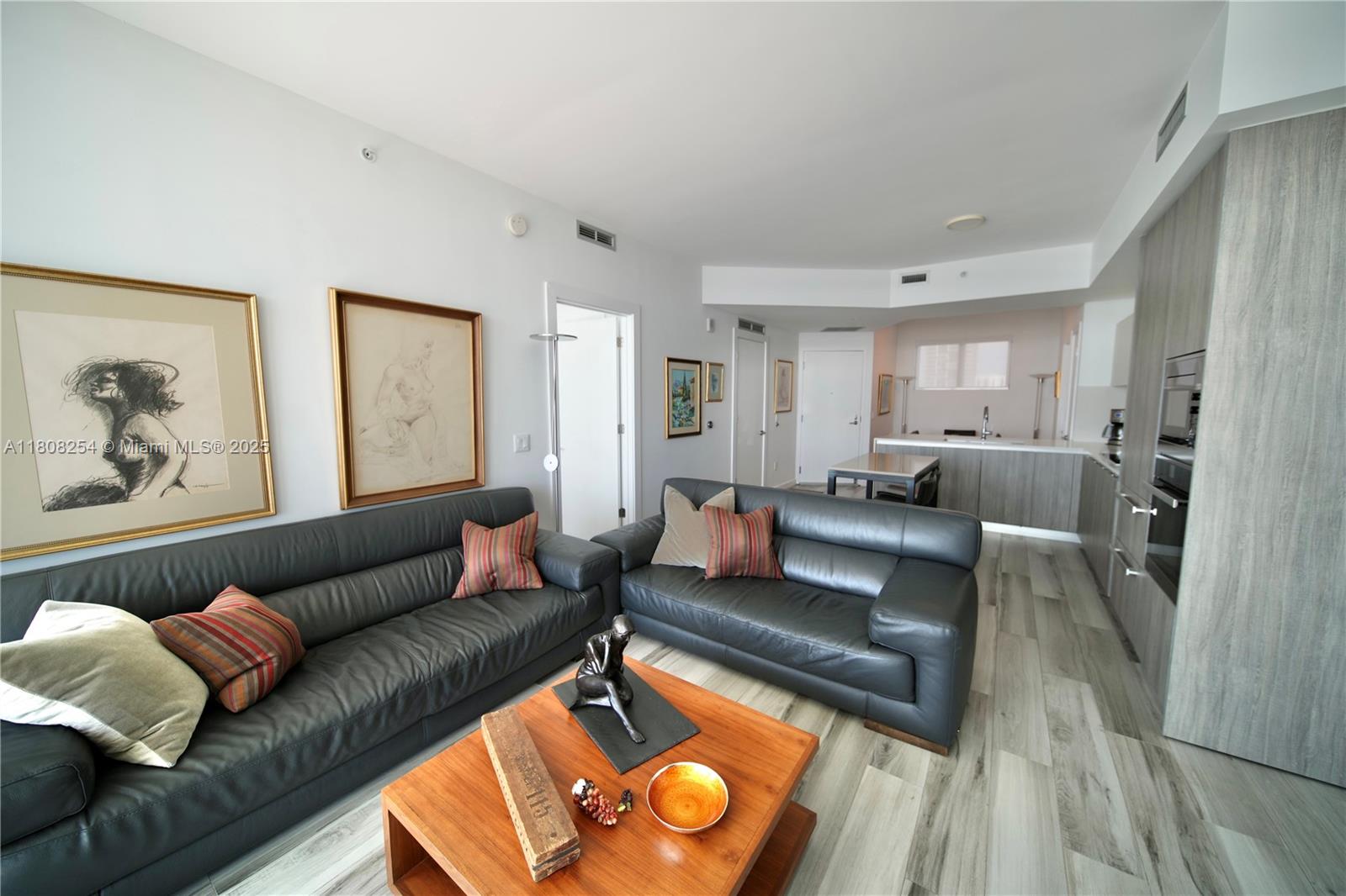 BISCAYNE BEACH CONDO - Residential