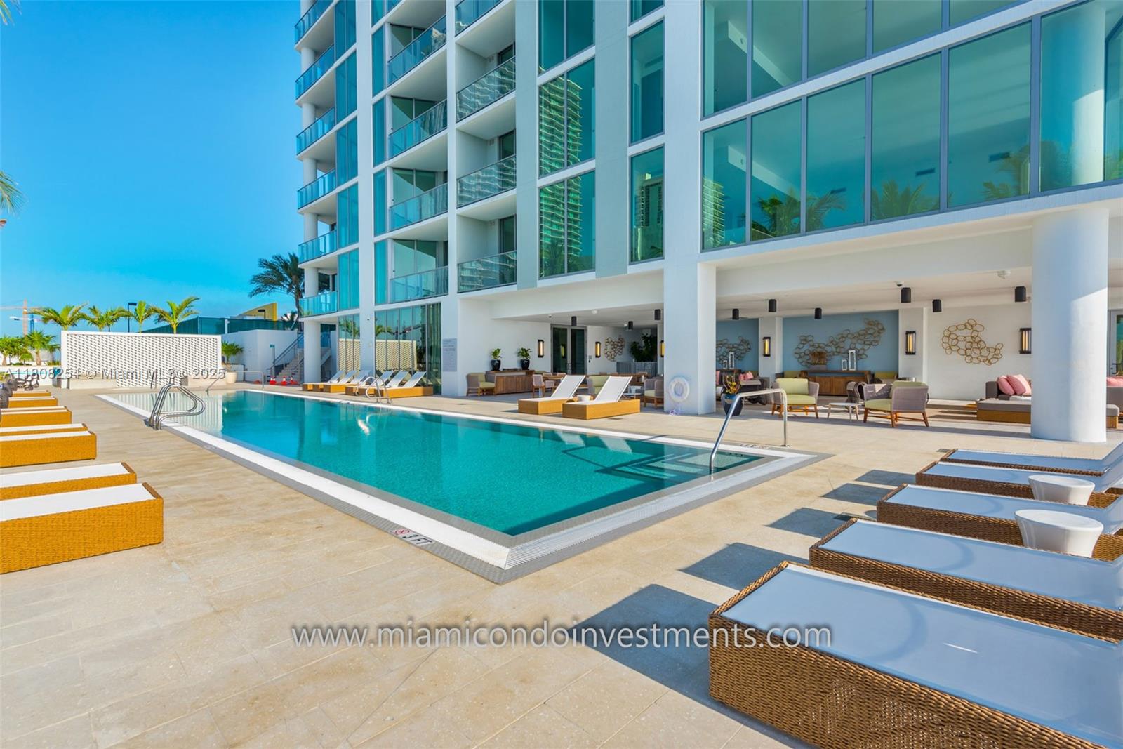 BISCAYNE BEACH CONDO - Residential