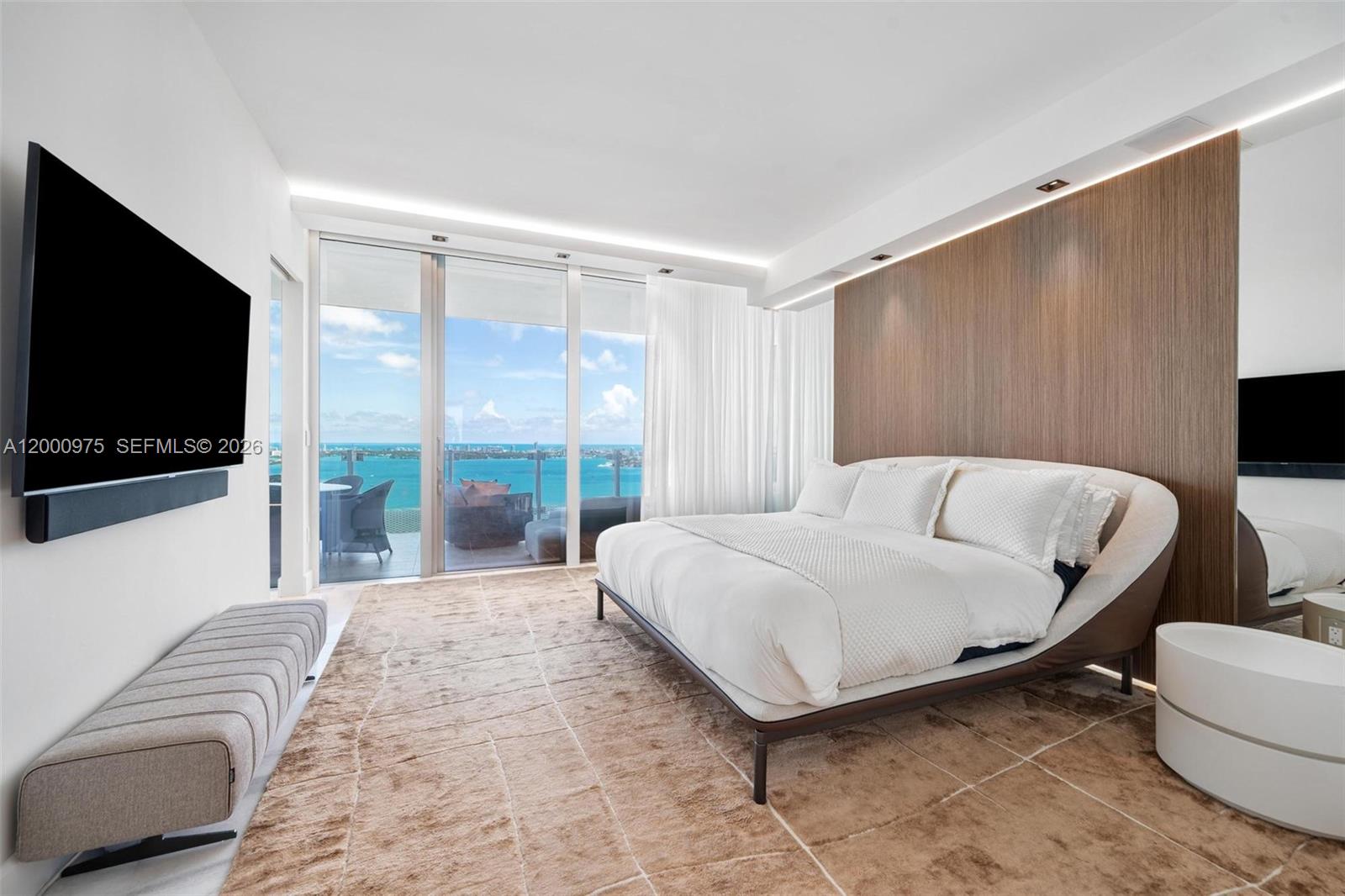 ESCOTTONIA PARK - Residential Lease