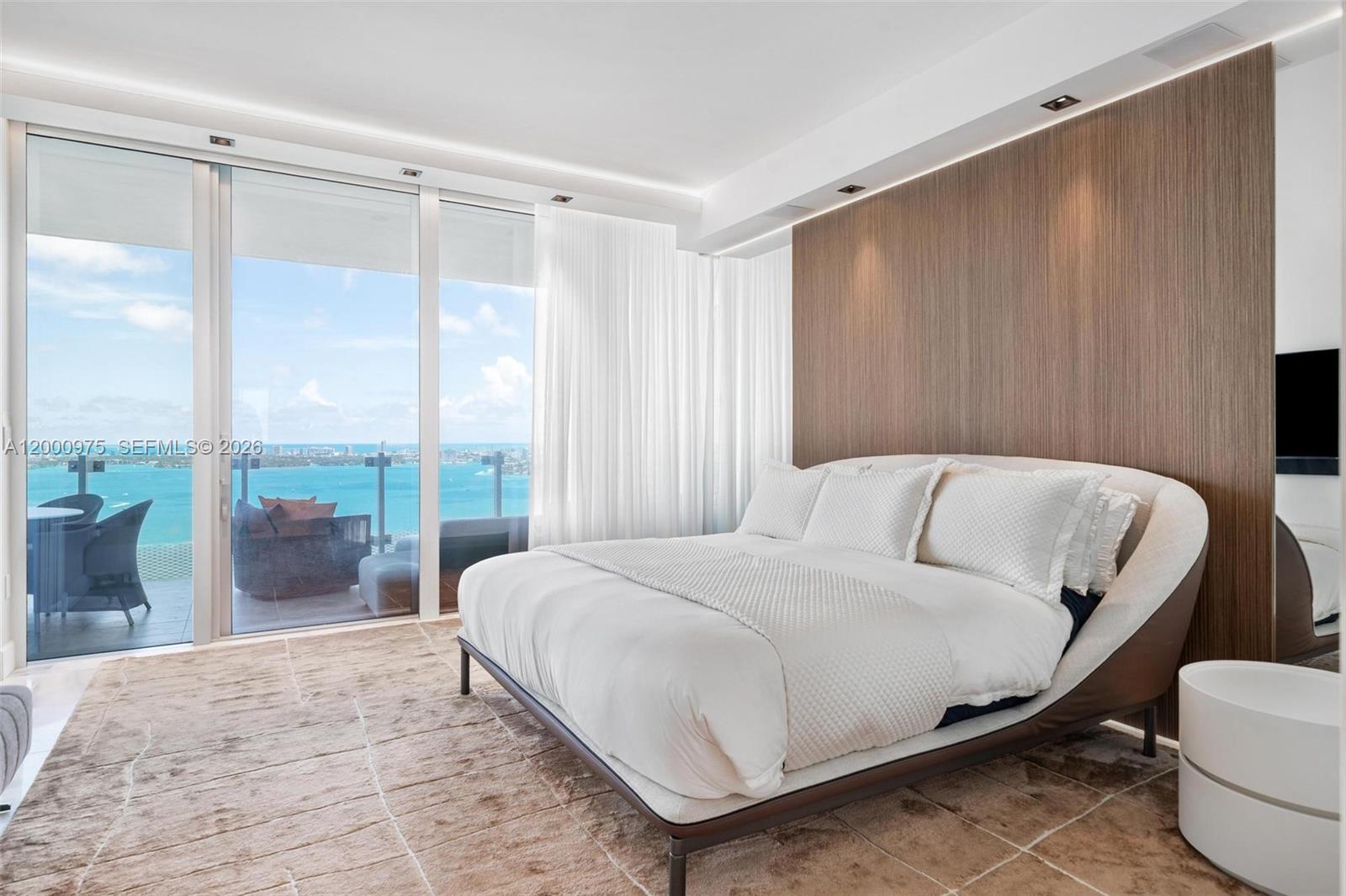 ESCOTTONIA PARK - Residential Lease