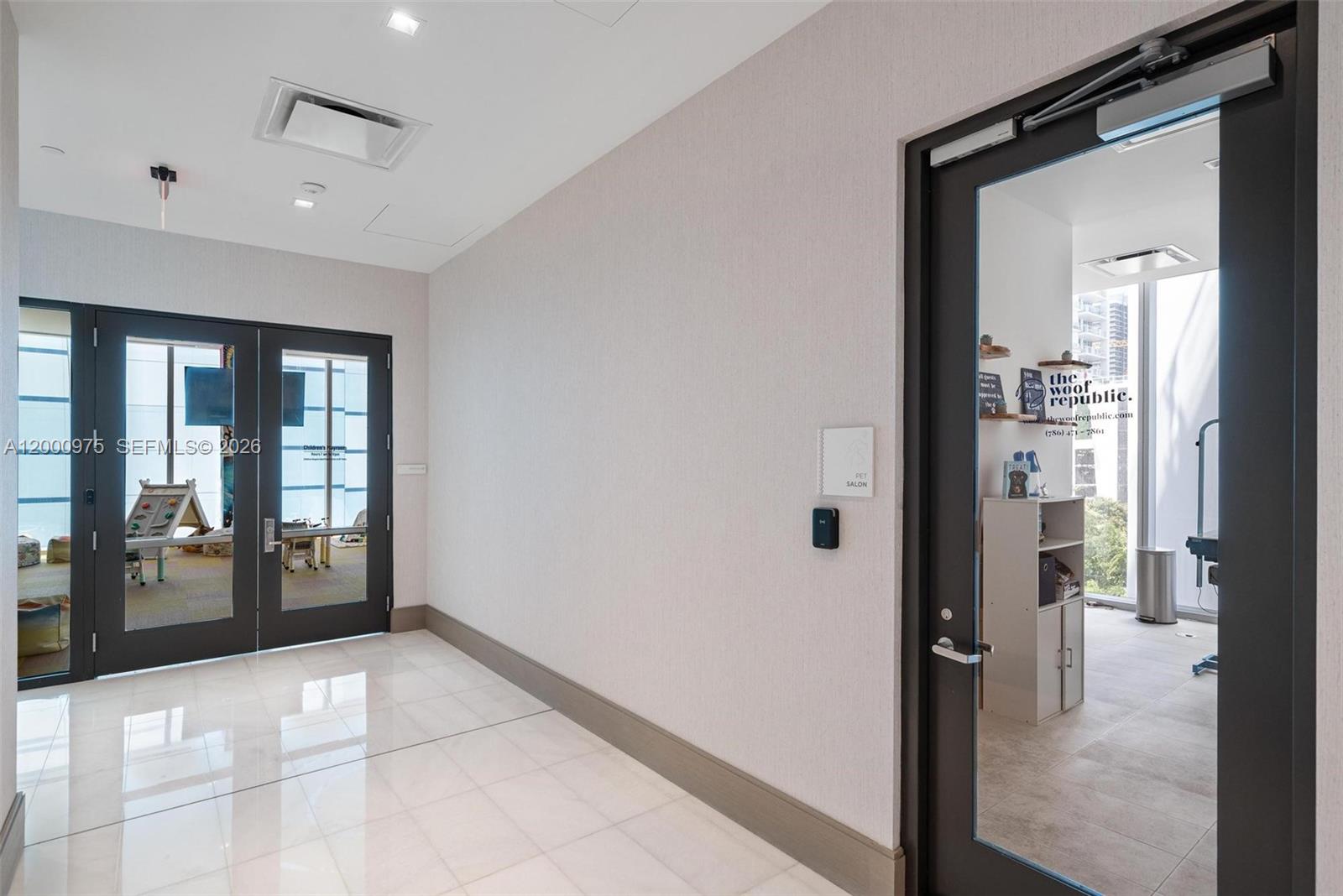 ESCOTTONIA PARK - Residential Lease