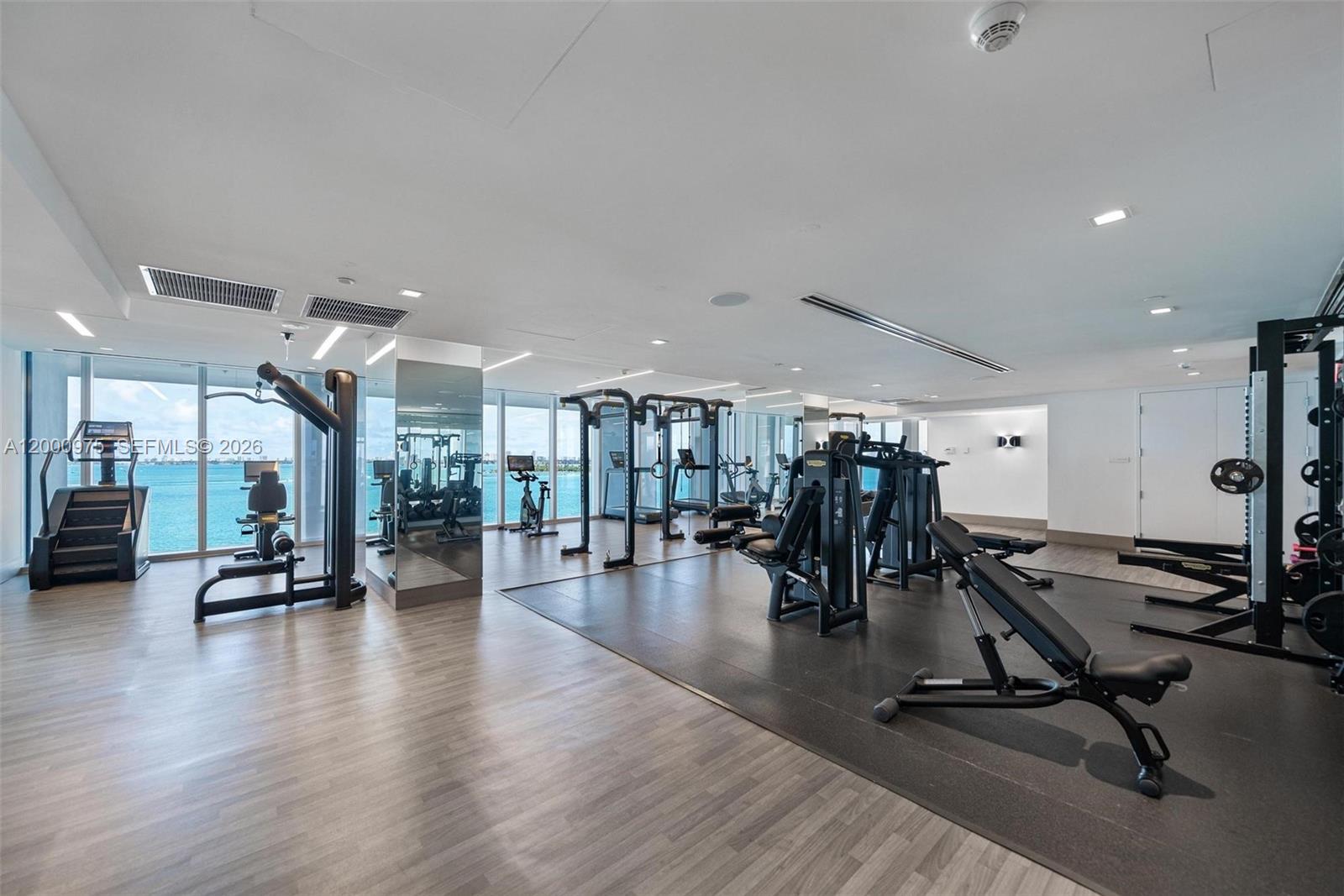 ESCOTTONIA PARK - Residential Lease