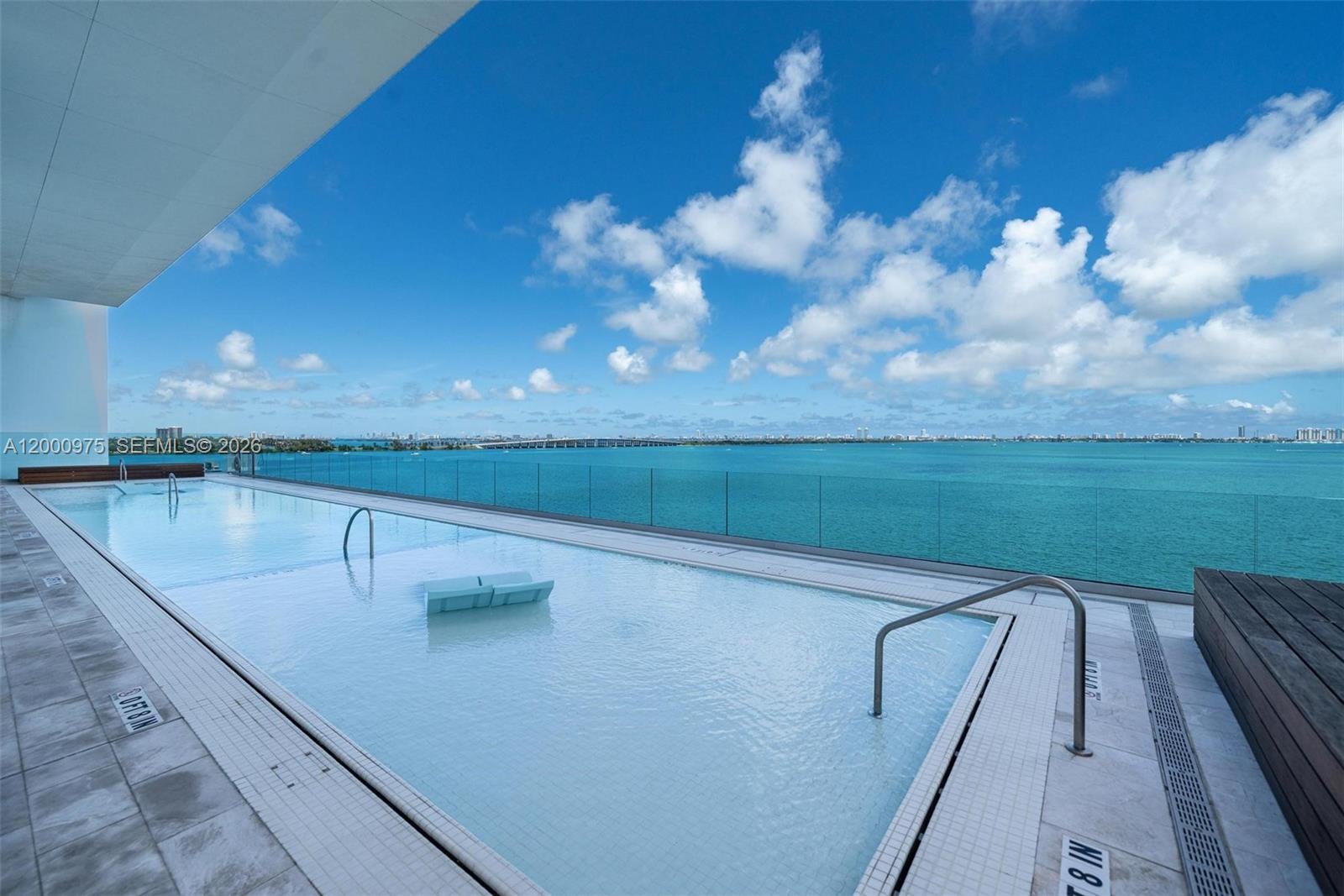 ESCOTTONIA PARK - Residential Lease