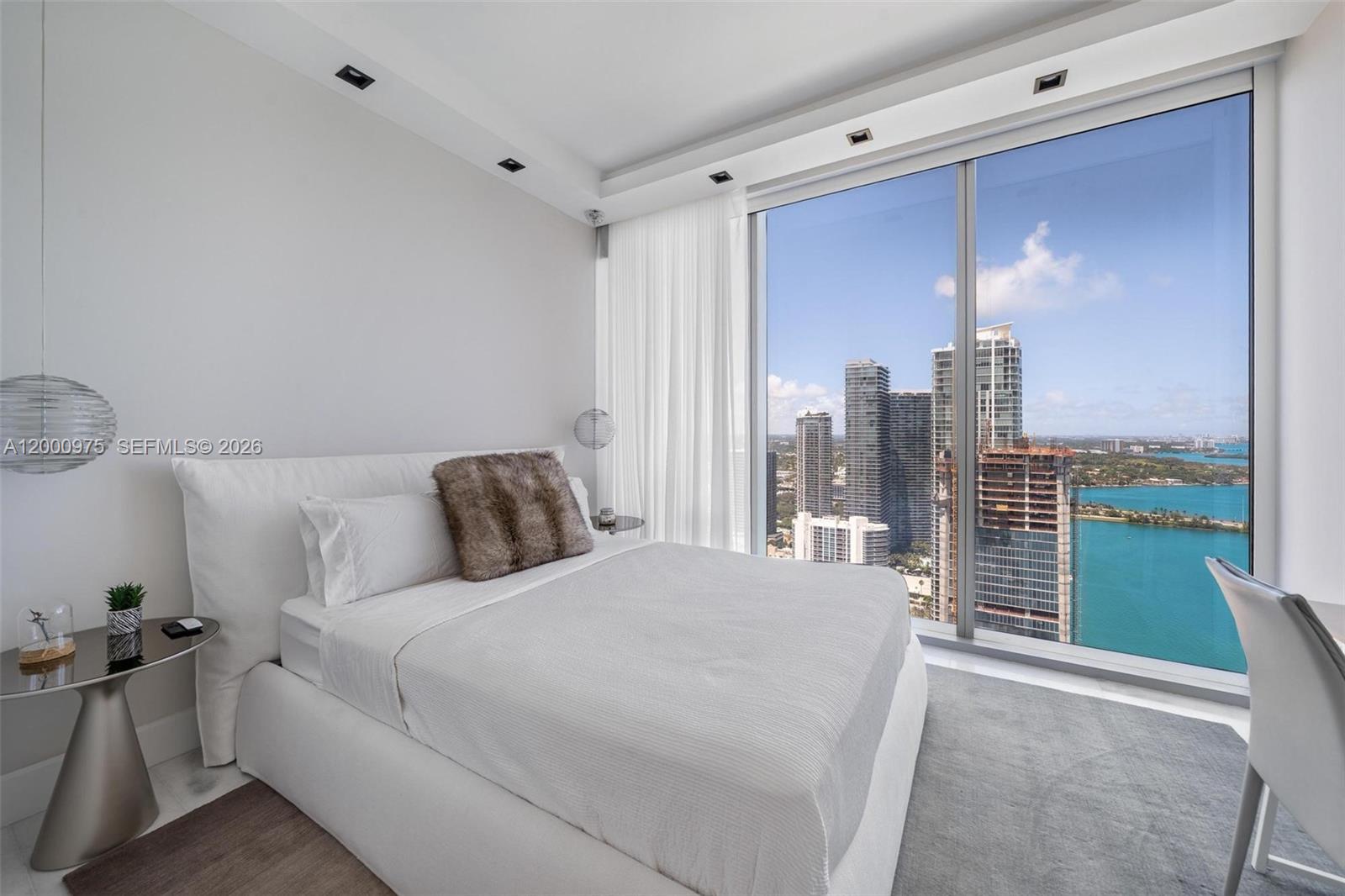 ESCOTTONIA PARK - Residential Lease