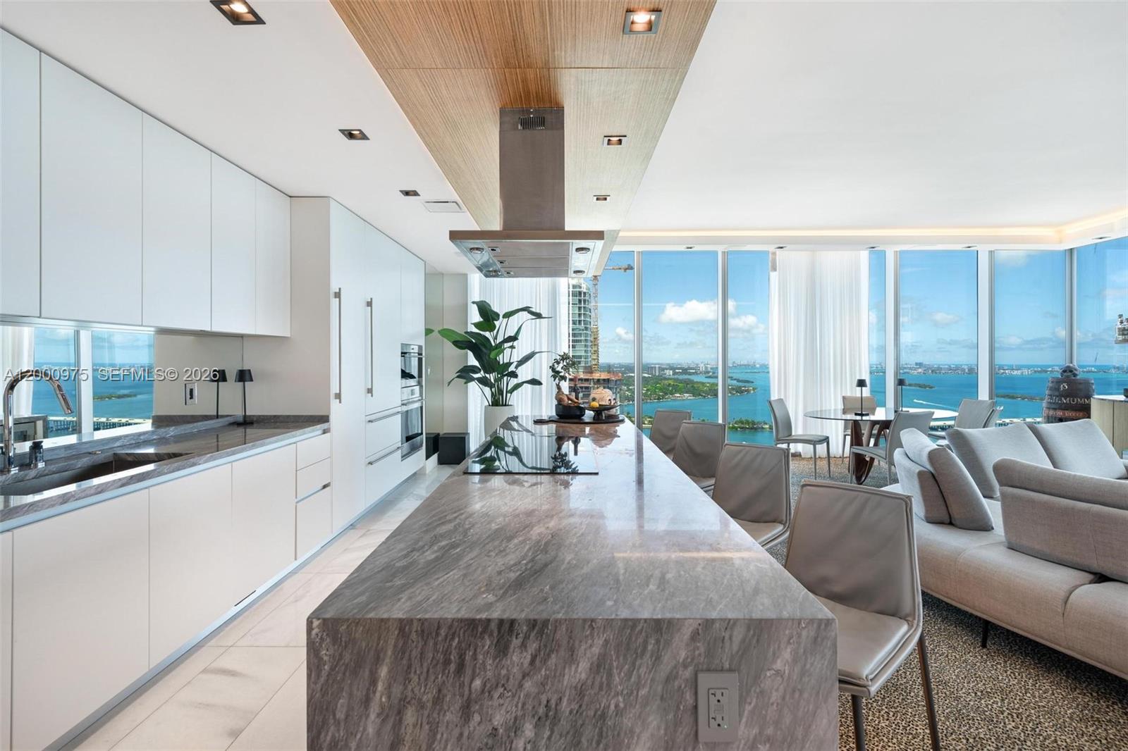 ESCOTTONIA PARK - Residential Lease