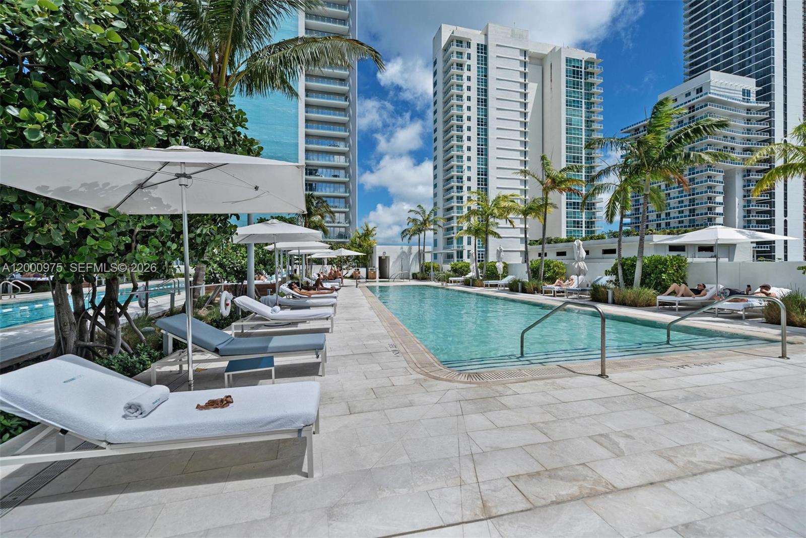 ESCOTTONIA PARK - Residential Lease