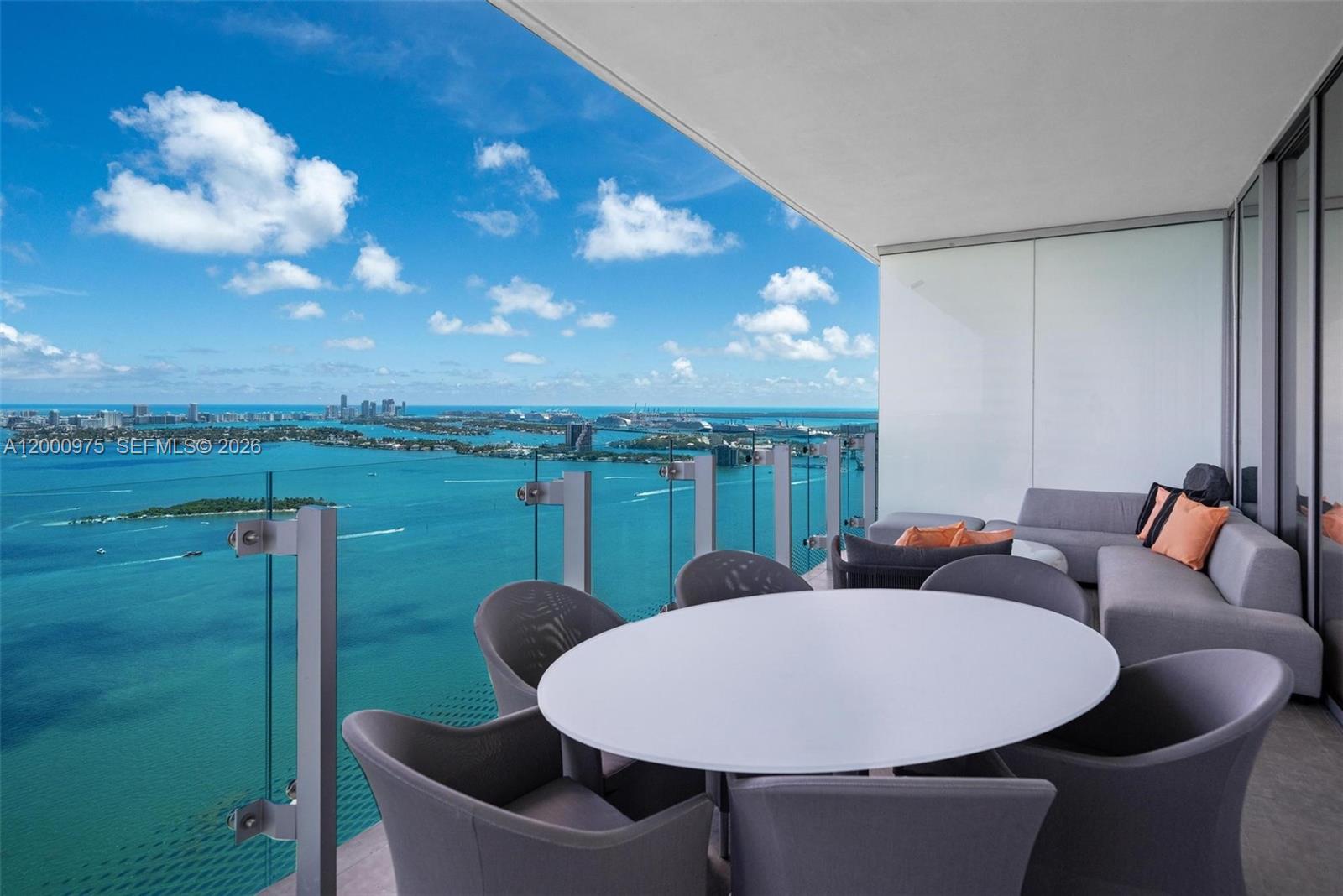 ESCOTTONIA PARK - Residential Lease