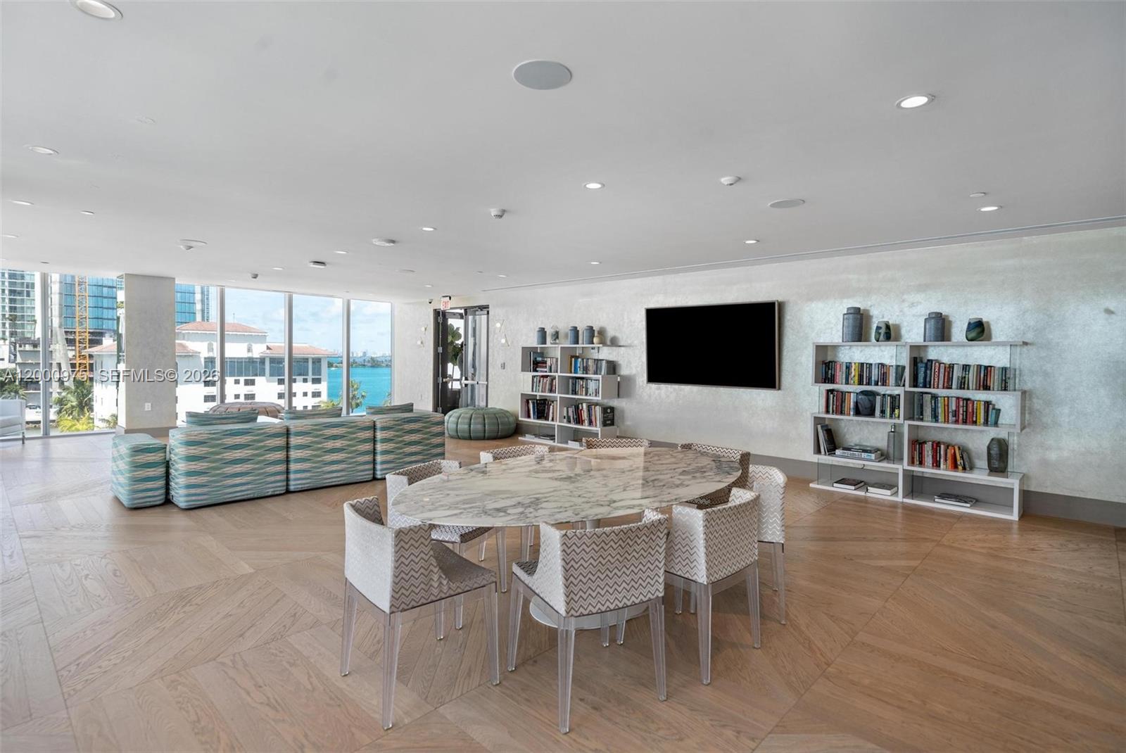 ESCOTTONIA PARK - Residential Lease