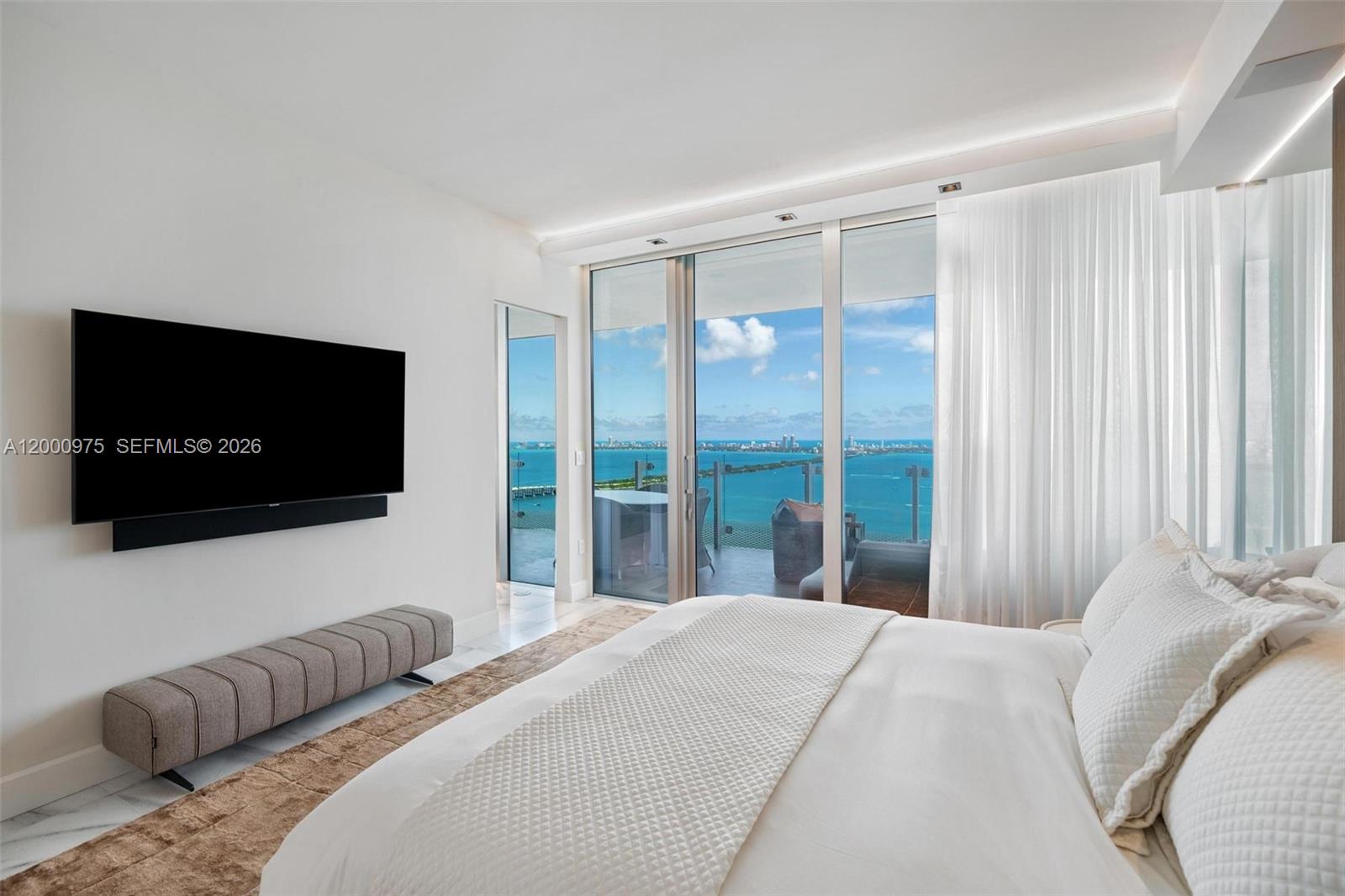 ESCOTTONIA PARK - Residential Lease