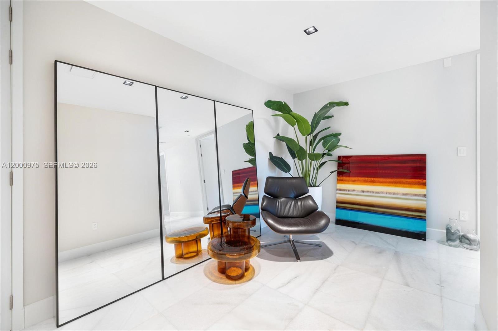 ESCOTTONIA PARK - Residential Lease