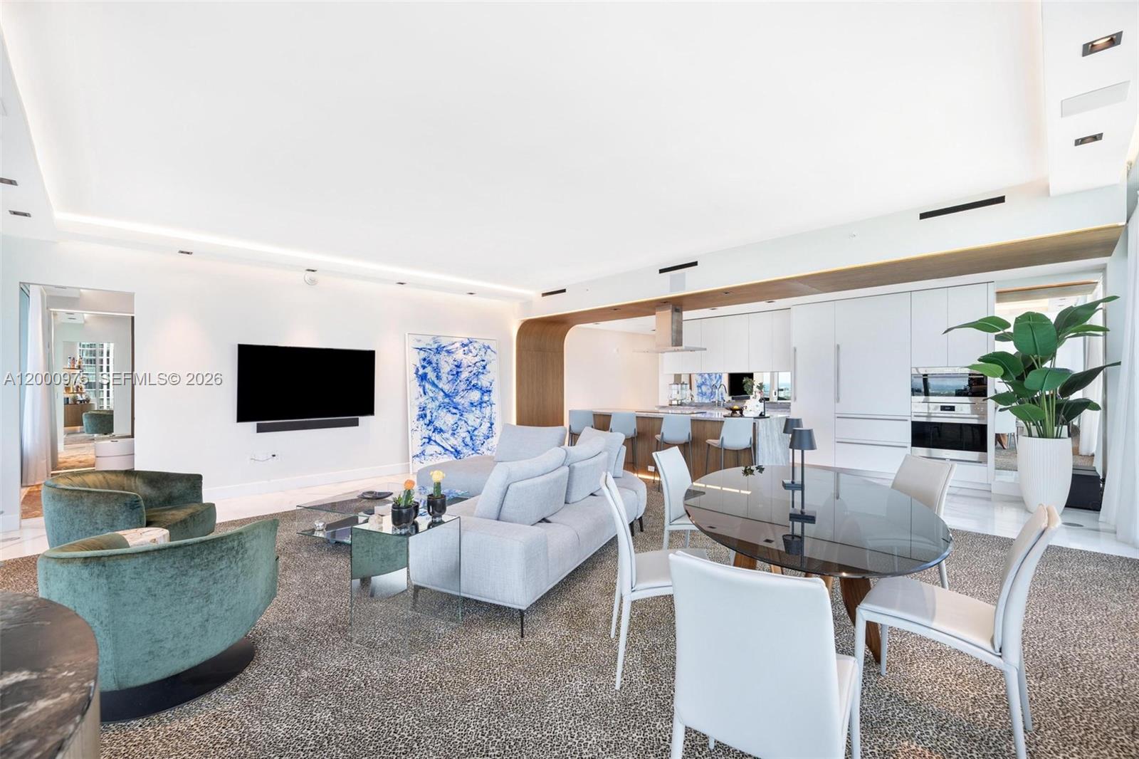 ESCOTTONIA PARK - Residential Lease