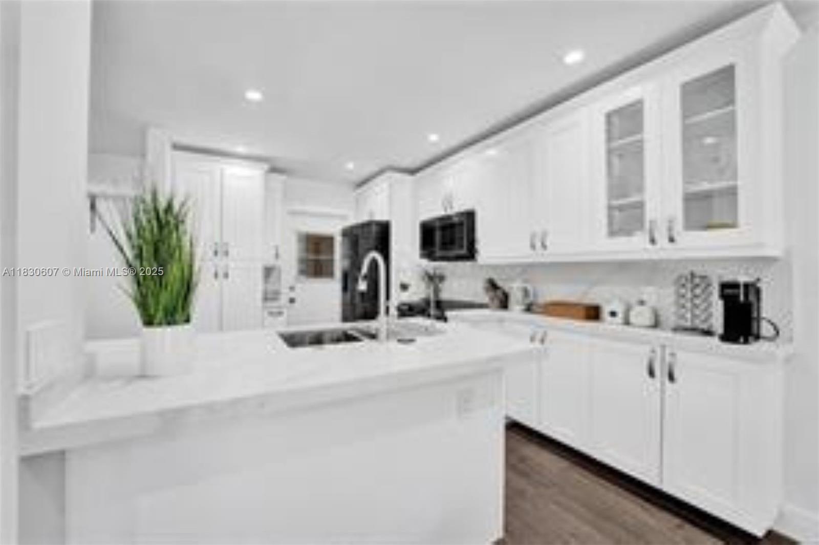 4100 N 58th Ave 213
