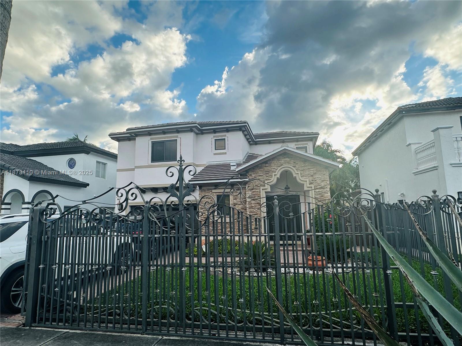 EFM ESTATES SECTIONS TWO - Residential