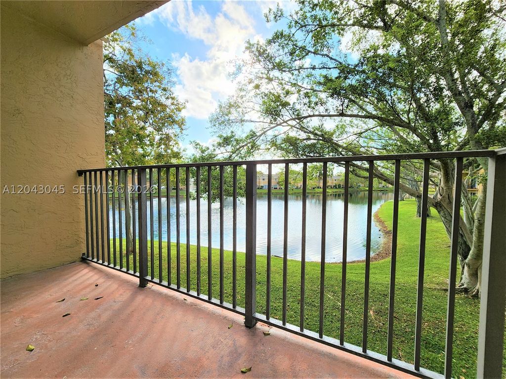 Photo of 251 Palm Cir W #204, Pembroke Pines, FL 33025 (MLS # A12043045)
