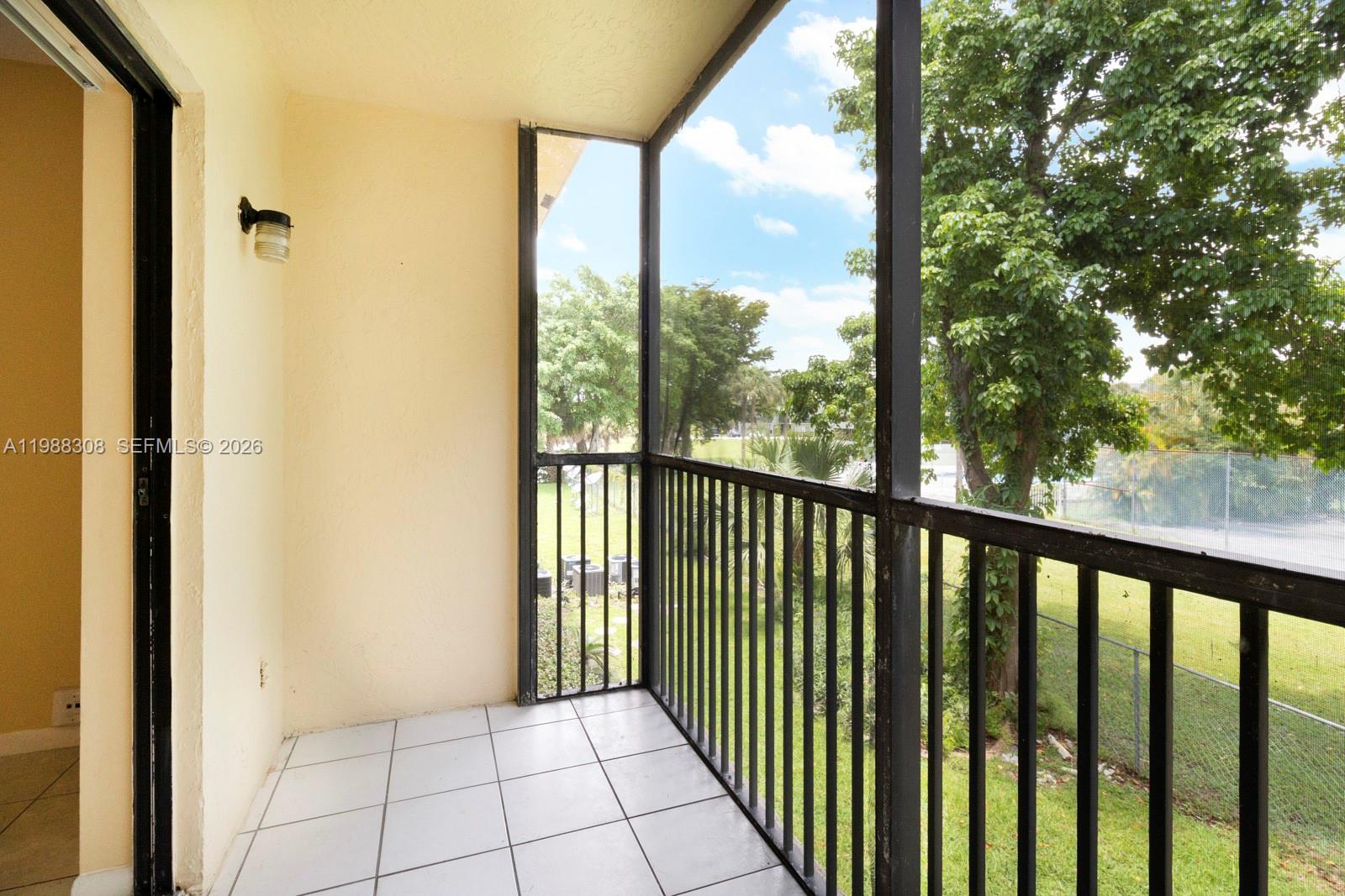 9044 NW 28th Dr 3-302