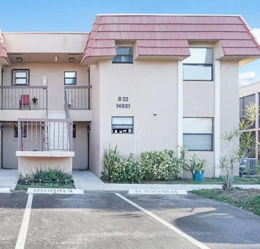 Property for Sale at 14931 Sw 104th St 22-12, Miami, Broward County, Florida - Bedrooms: 2 
Bathrooms: 2  - $239,000
