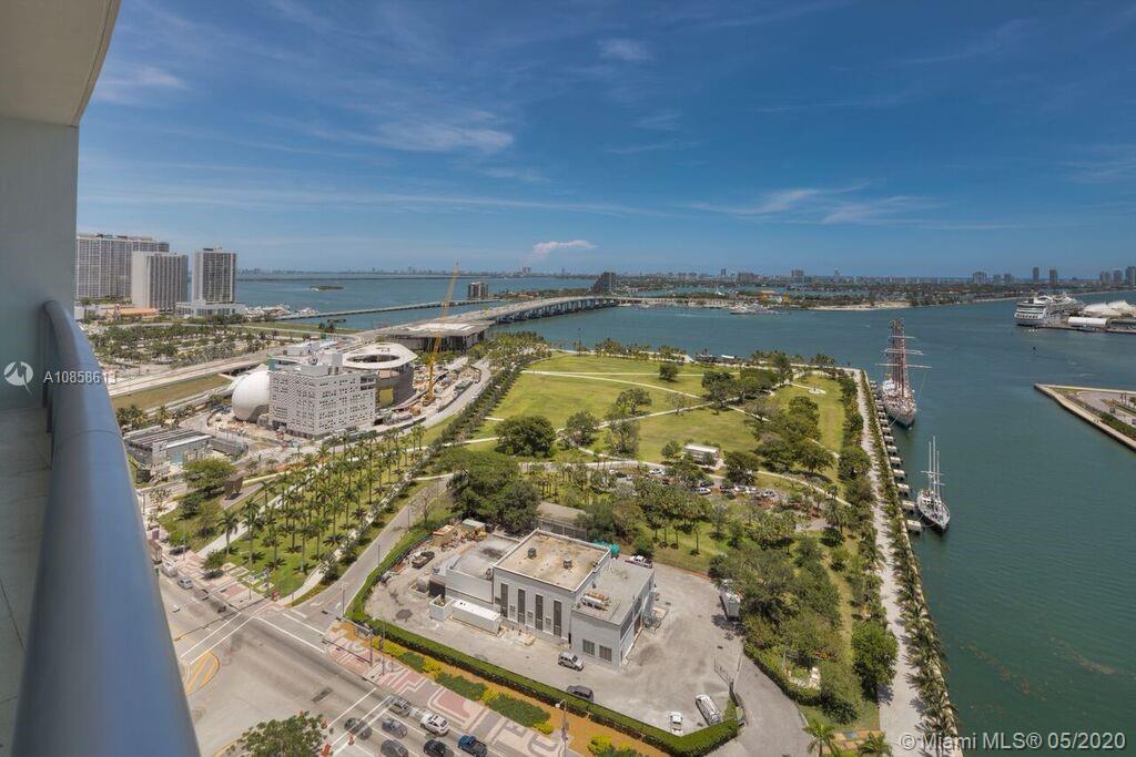 Unfurnished 1 bed plus den with 2 full bath with direct ocean and city views. Full service luxury building with a three story lobby, 24 hour concierge, state of the art gym, spa, community room, billiard tables, movie theater.. walking distance to the contemporary Perez Art Museum, Frost Museum of Science, shops, restaurants and more.