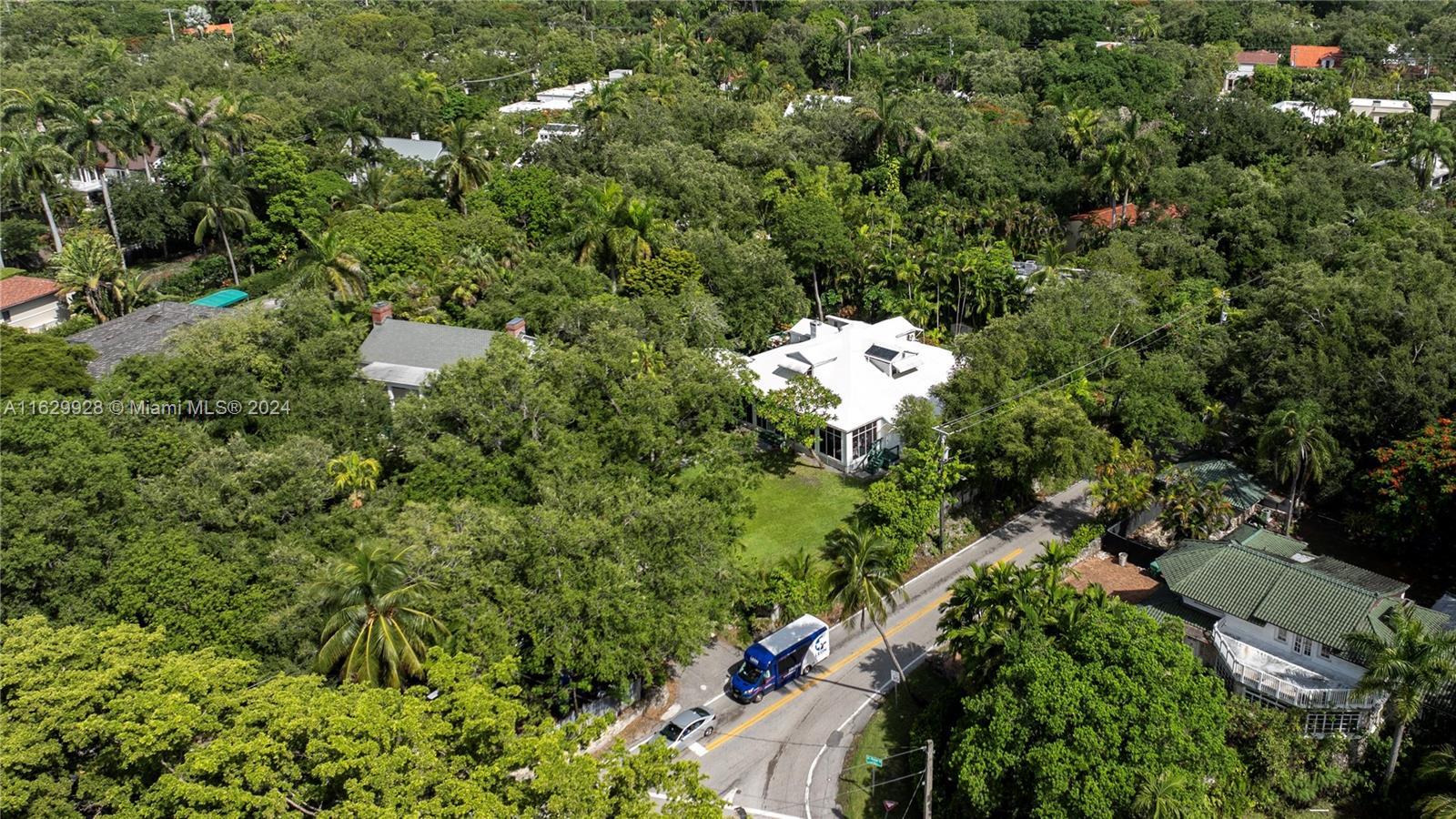 SILVER BLUFF - Residential