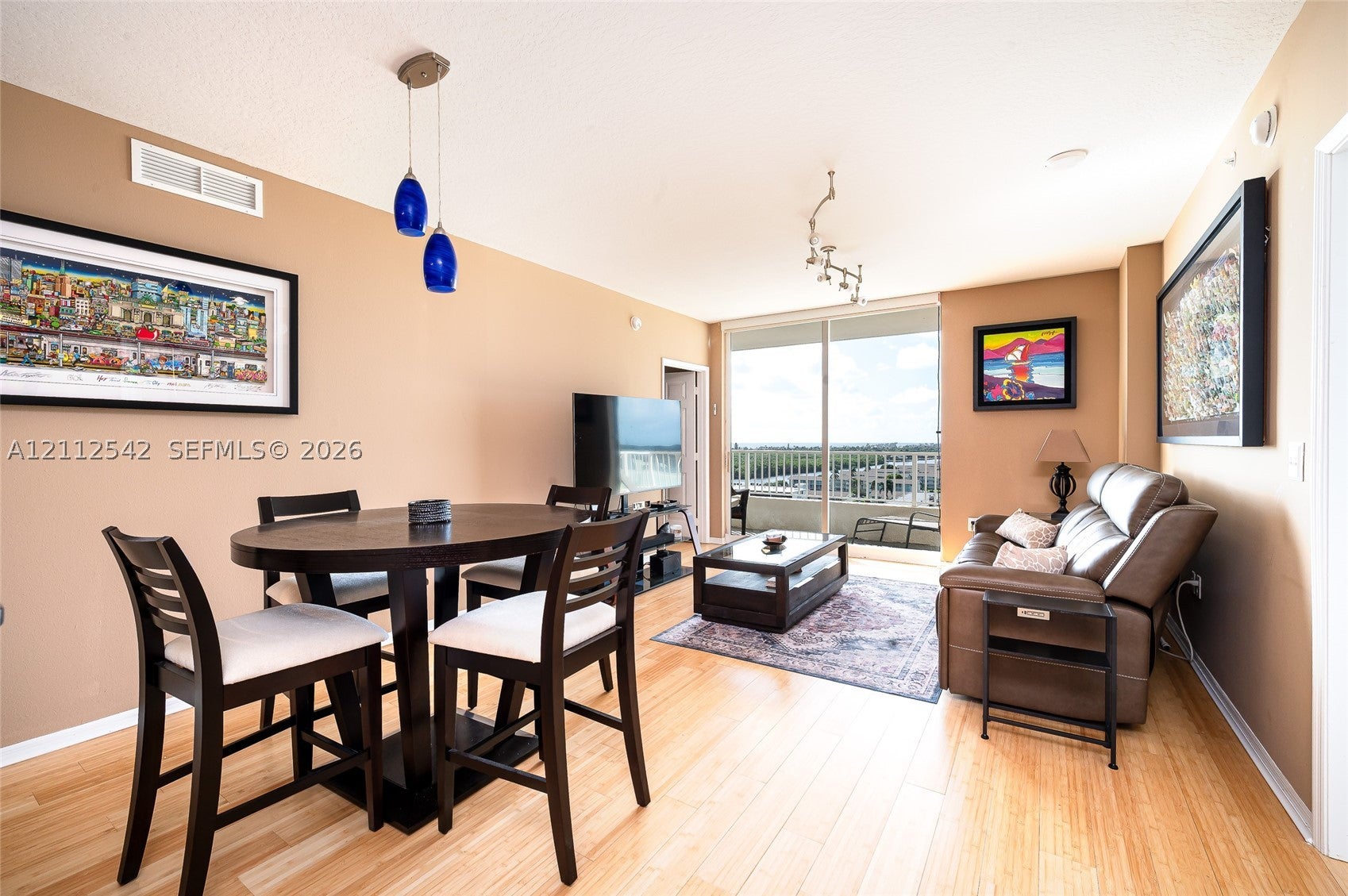 625 Casa Loma Blvd 1104