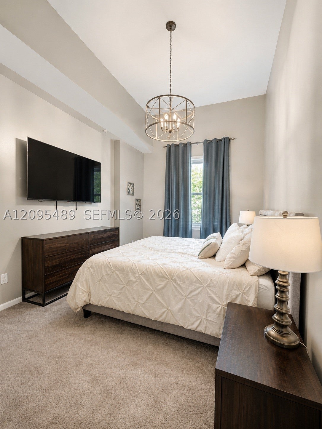 403 S Sapodilla Ave 104