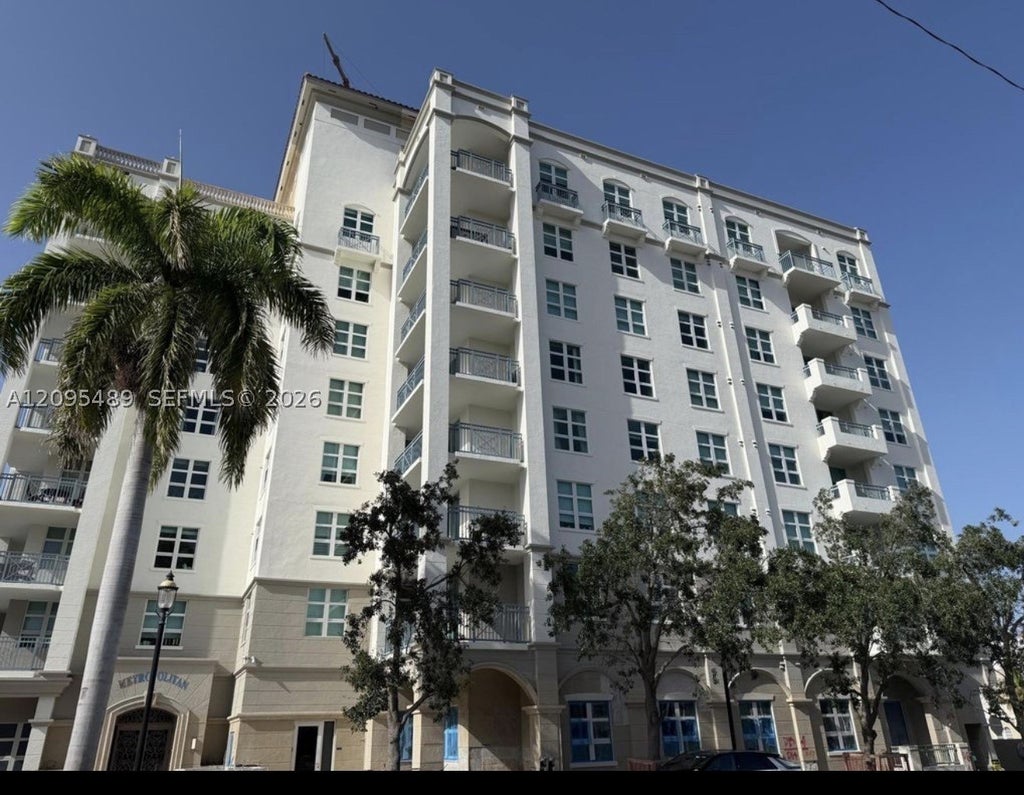 Photo of 403 S Sapodilla Ave #104, West Palm Beach, FL 33401 (MLS # A12095489)