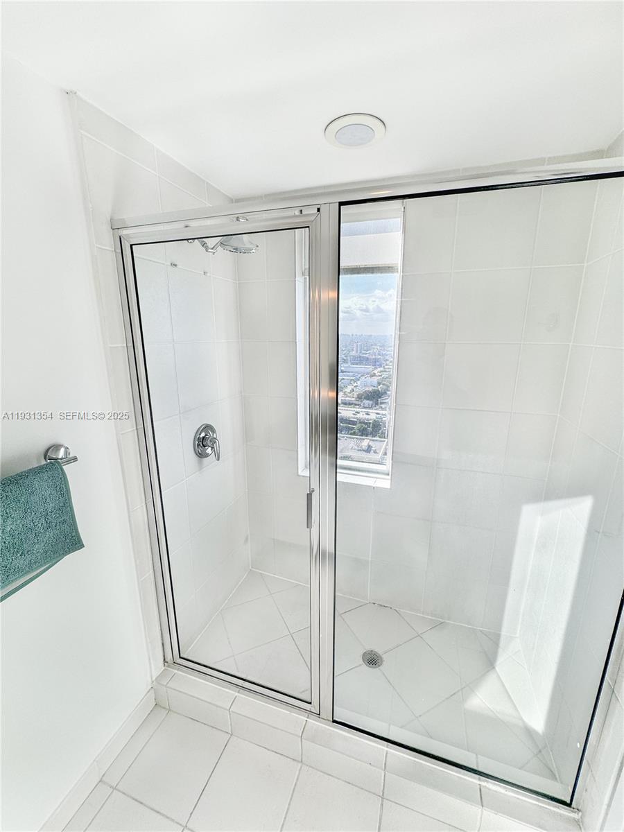 LATITUDE ON THE RIVER CON - Residential Lease