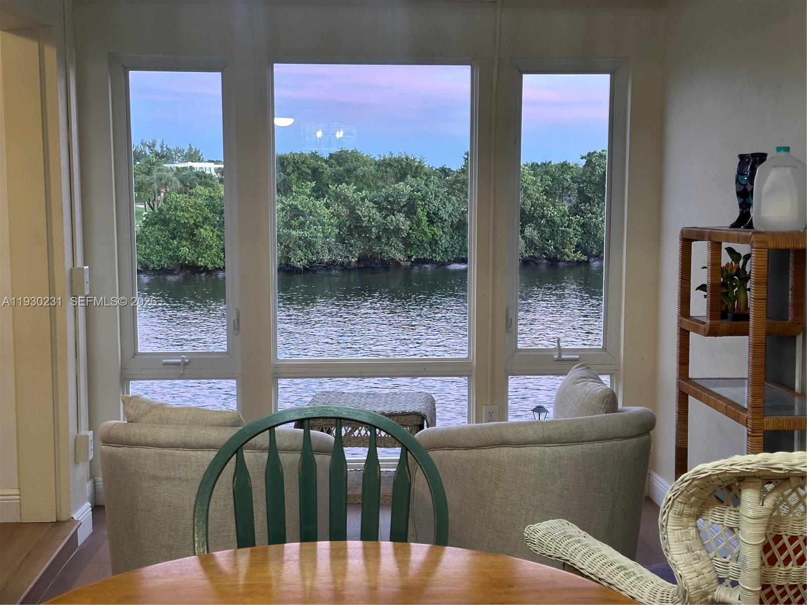 COLONIAL CLUB CONDO SEC 1 - Residential