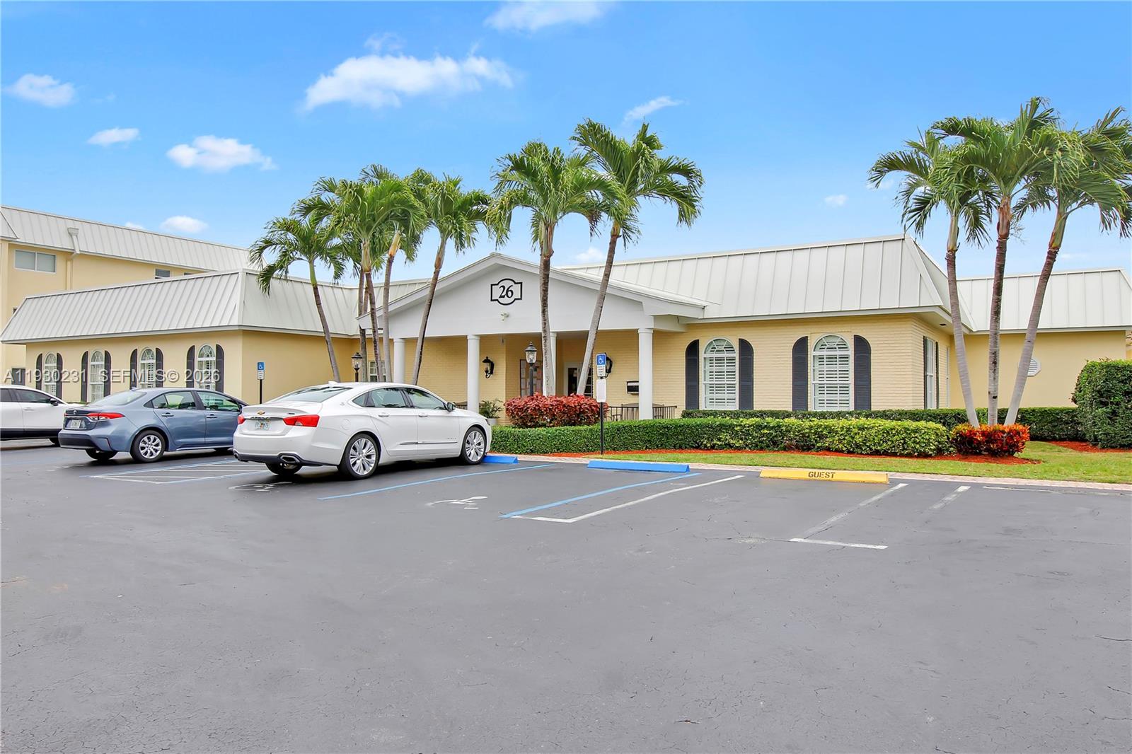 COLONIAL CLUB CONDO SEC 1 - Residential