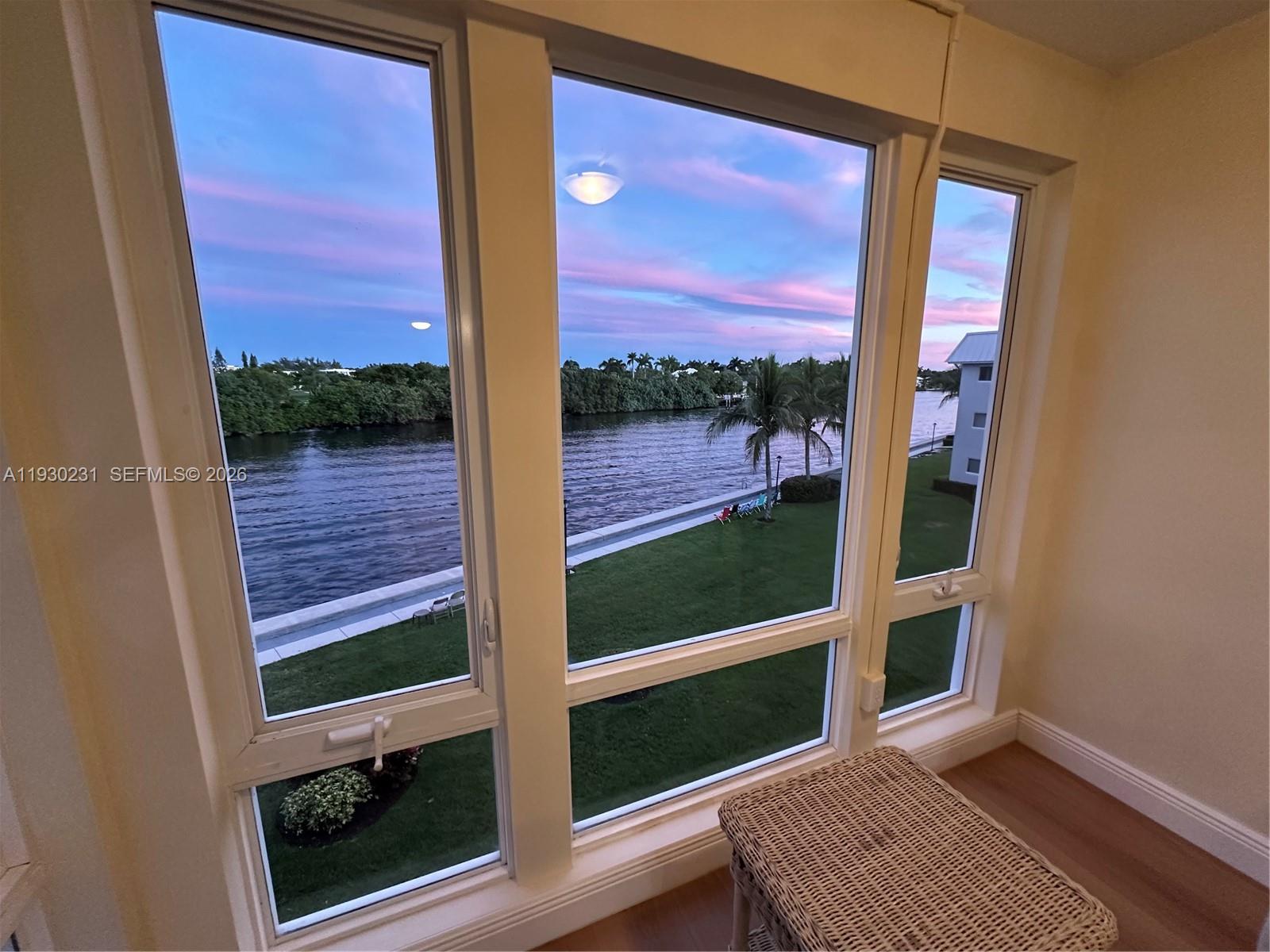 COLONIAL CLUB CONDO SEC 1 - Residential