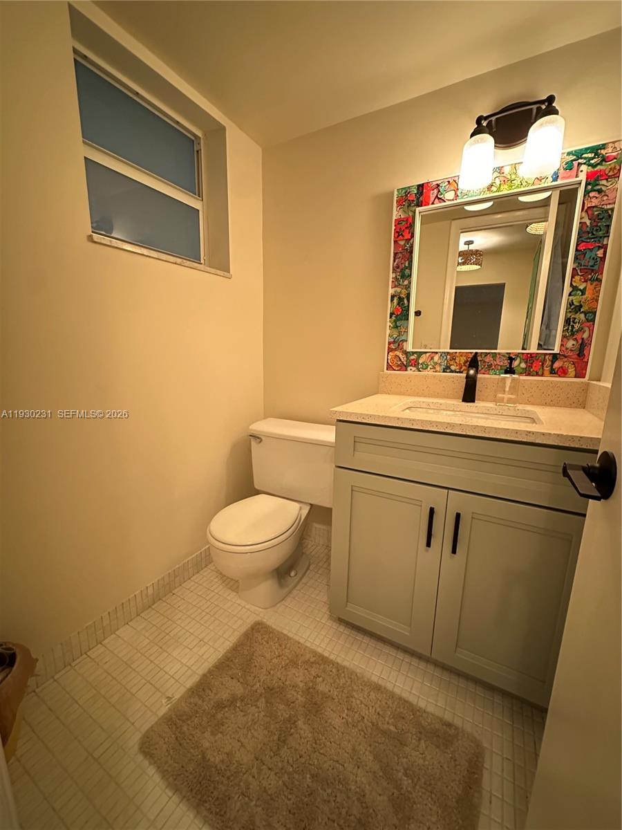 COLONIAL CLUB CONDO SEC 1 - Residential