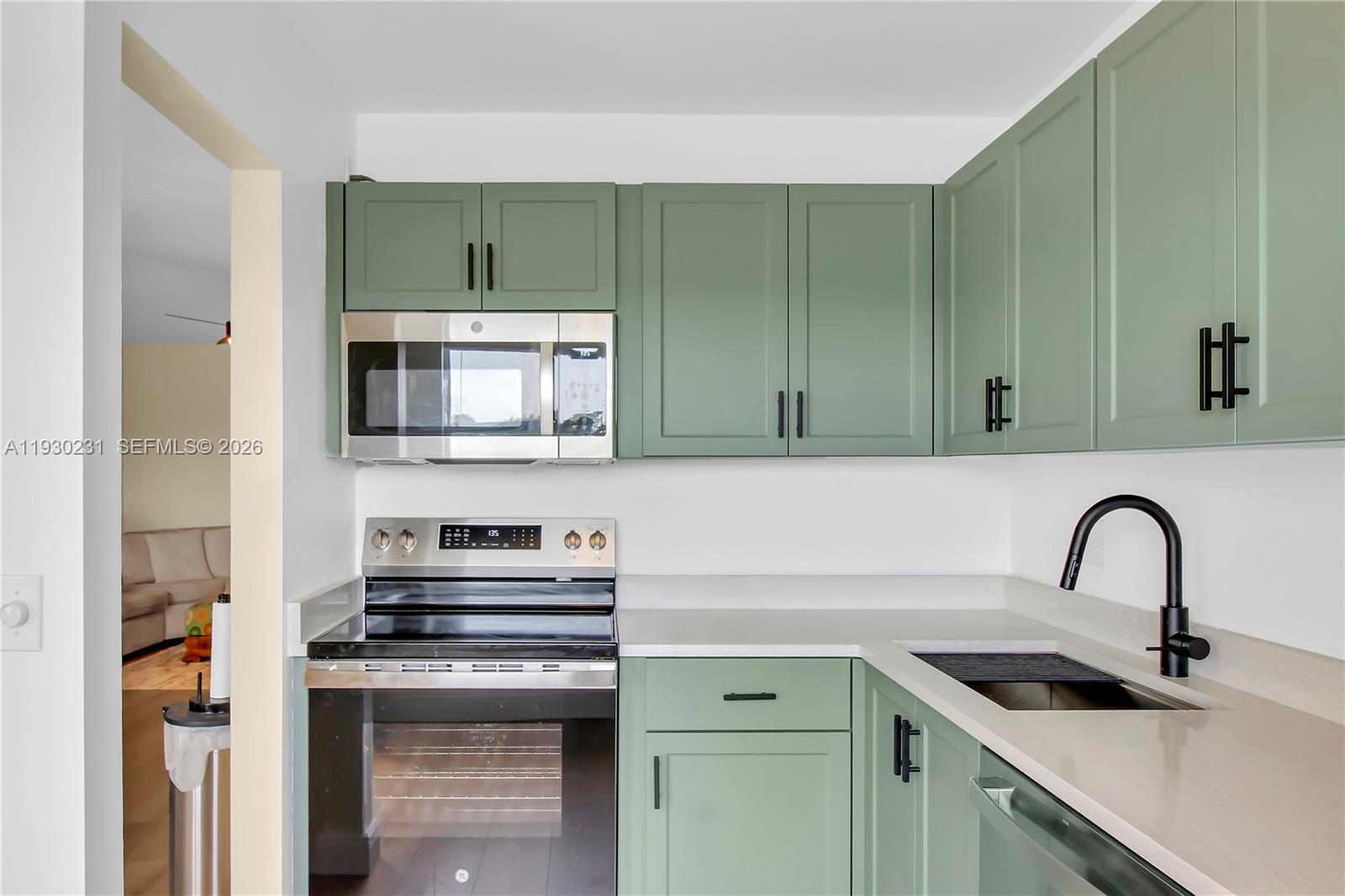 COLONIAL CLUB CONDO SEC 1 - Residential