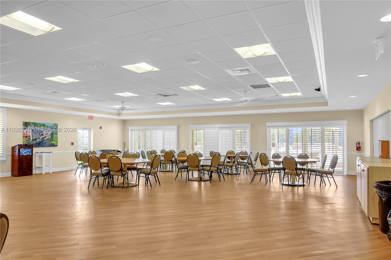 COLONIAL CLUB CONDO SEC 1 - Residential