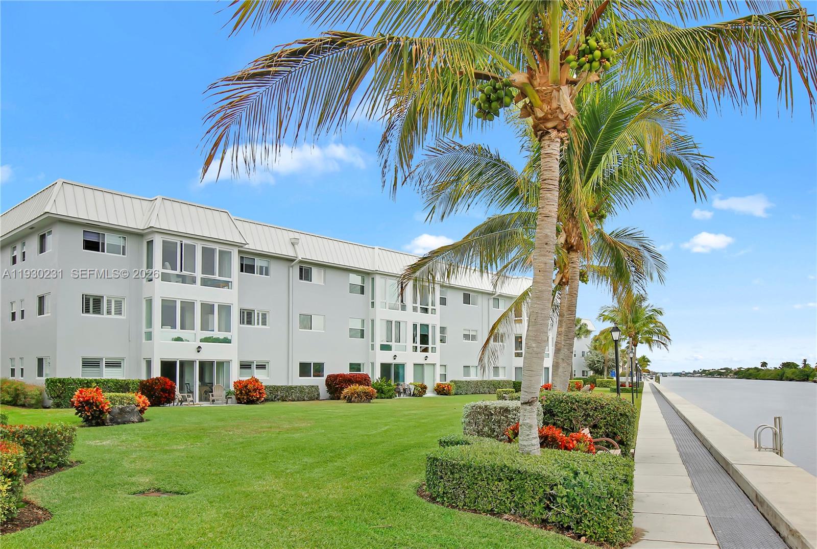 COLONIAL CLUB CONDO SEC 1 - Residential