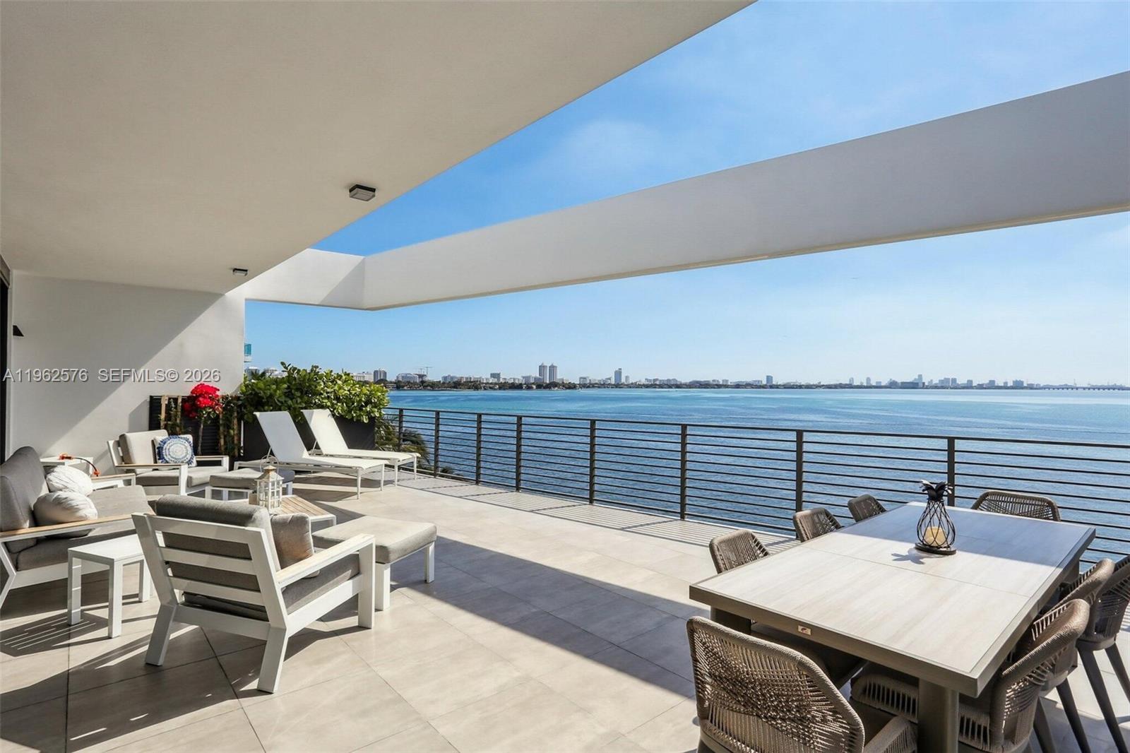 ISLE OF NORMANDY MIAMI VI - Residential