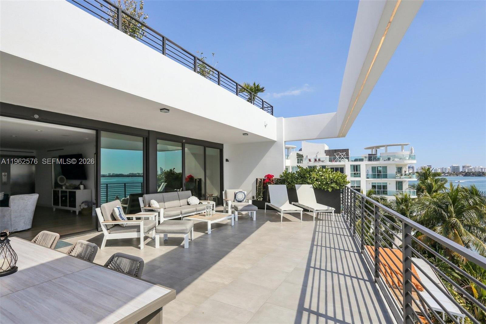 ISLE OF NORMANDY MIAMI VI - Residential